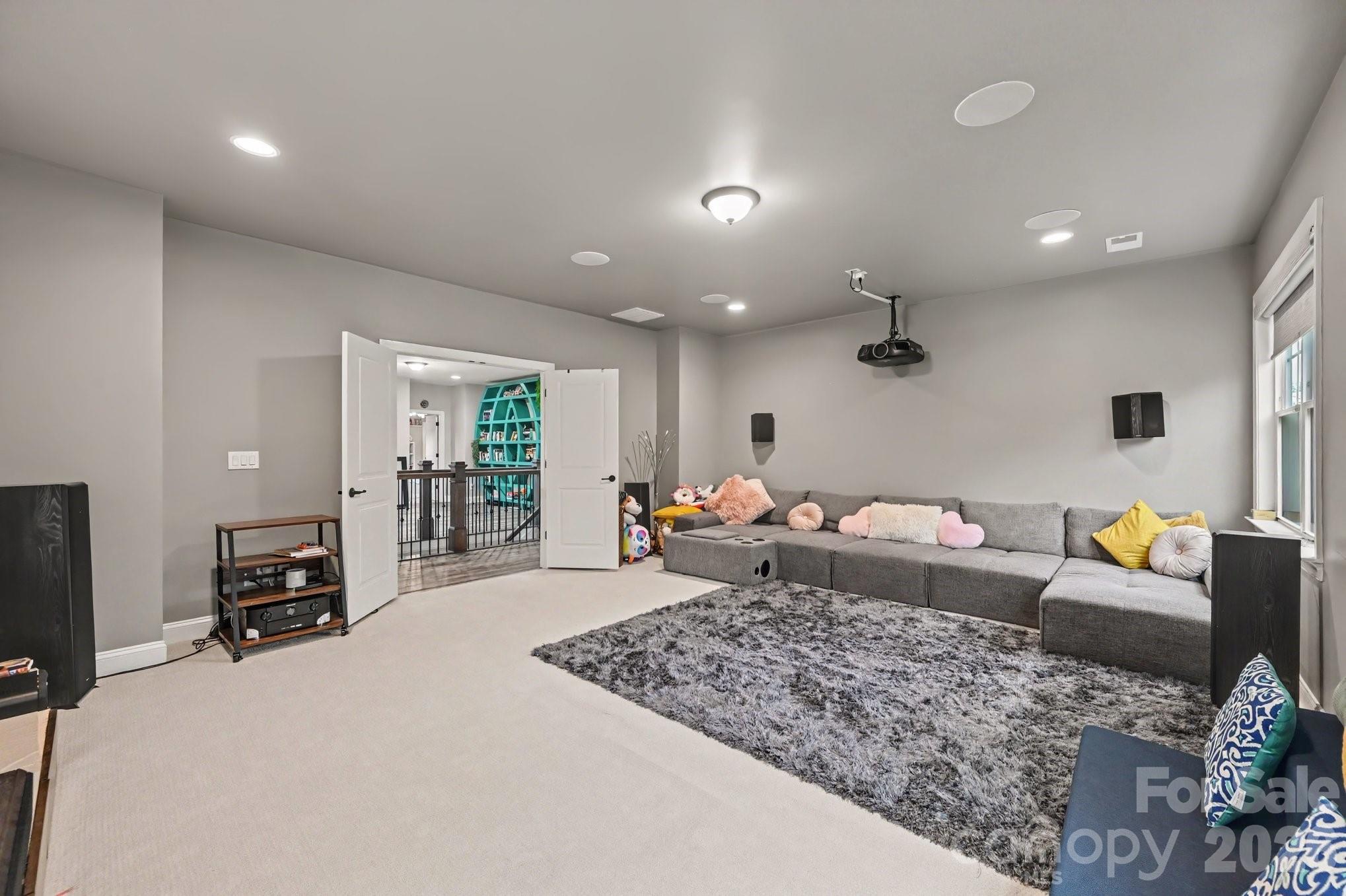 Summers Walk - Residential