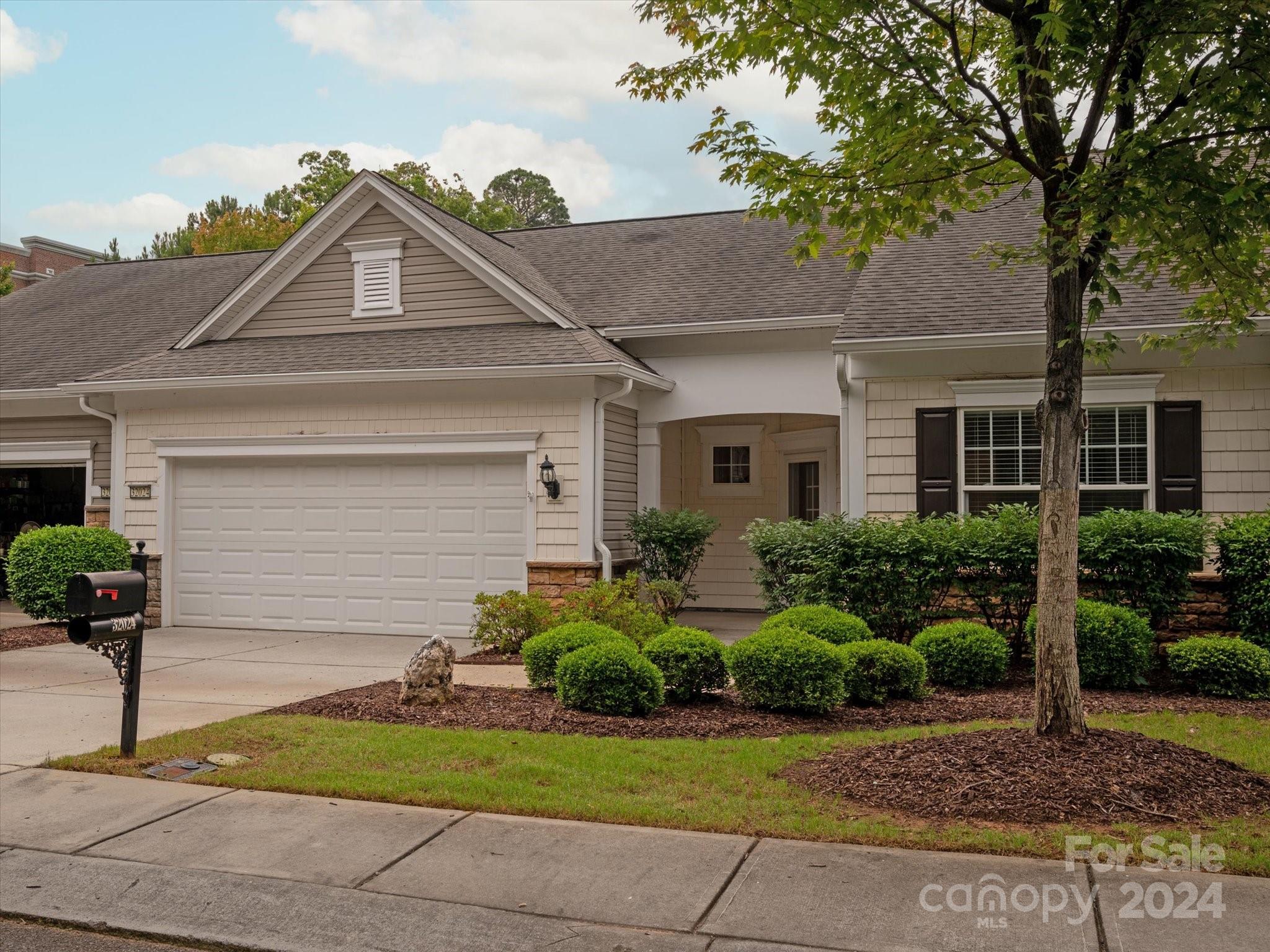 Beautiful, move-in ready townhouse on very private street in Sun City Carolina Lakes. Entire home freshly painted. Hardwoods in great room & breakfast. Kitchen with stainless steel appliances, to include refrigerator, and plenty of cabinet space and pantry. Spacious primary suite with primary bath that includes walk-in shower and large walk-in closet. Secondary bedroom with access to full bath with tub. Beautiful covered patio! 2 car garage. Amazing amenities offered in Sun City and easy access to shopping, restaurants and entertainment.