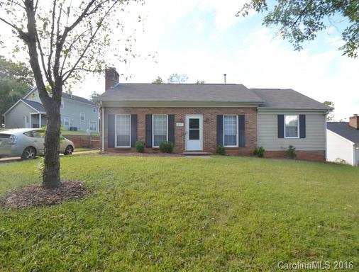 AVAILABLE 10.1.16 Recently renovated 3 bed, 2 bath ranch. Walk in front door to open living/dining area  Freshly painted interior throughout house. New flooring including new carpet in bedrooms,new wood vinyl living,dining,kitchen areas and new vinyl in both bathroom. Kitchen has lots of cabinet space with deep double bowl kitchen sink. New blinds in all windows. New storm door in front and side. Split rail fenced back yard. New heating/air 2016.  Pets are subject to owner approval.