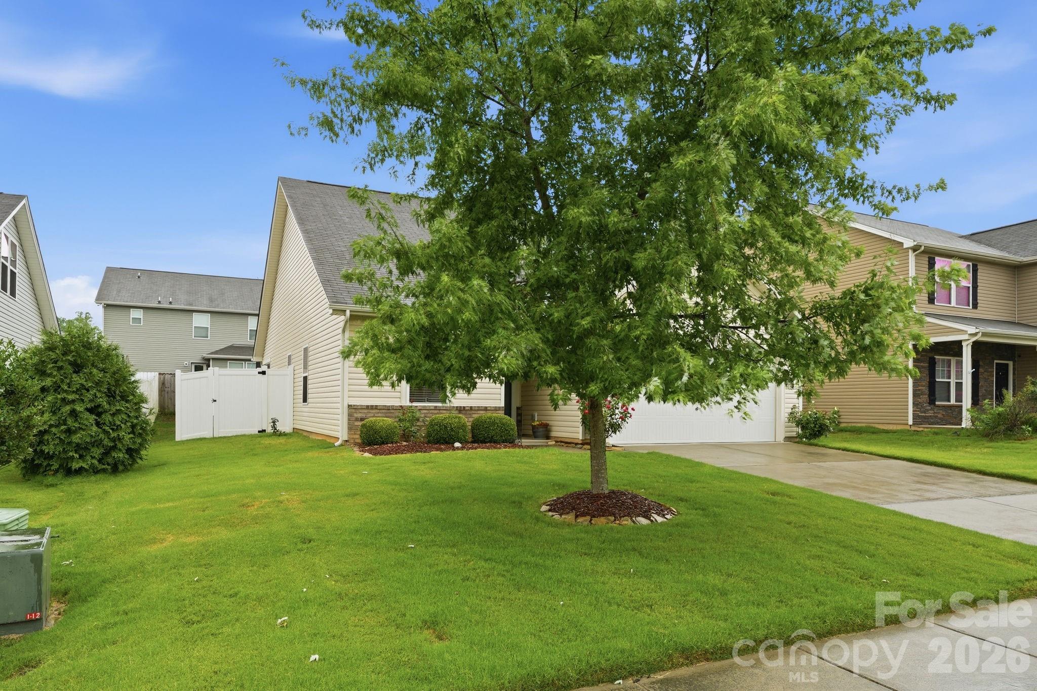 The Oaks Of Landis - Residential