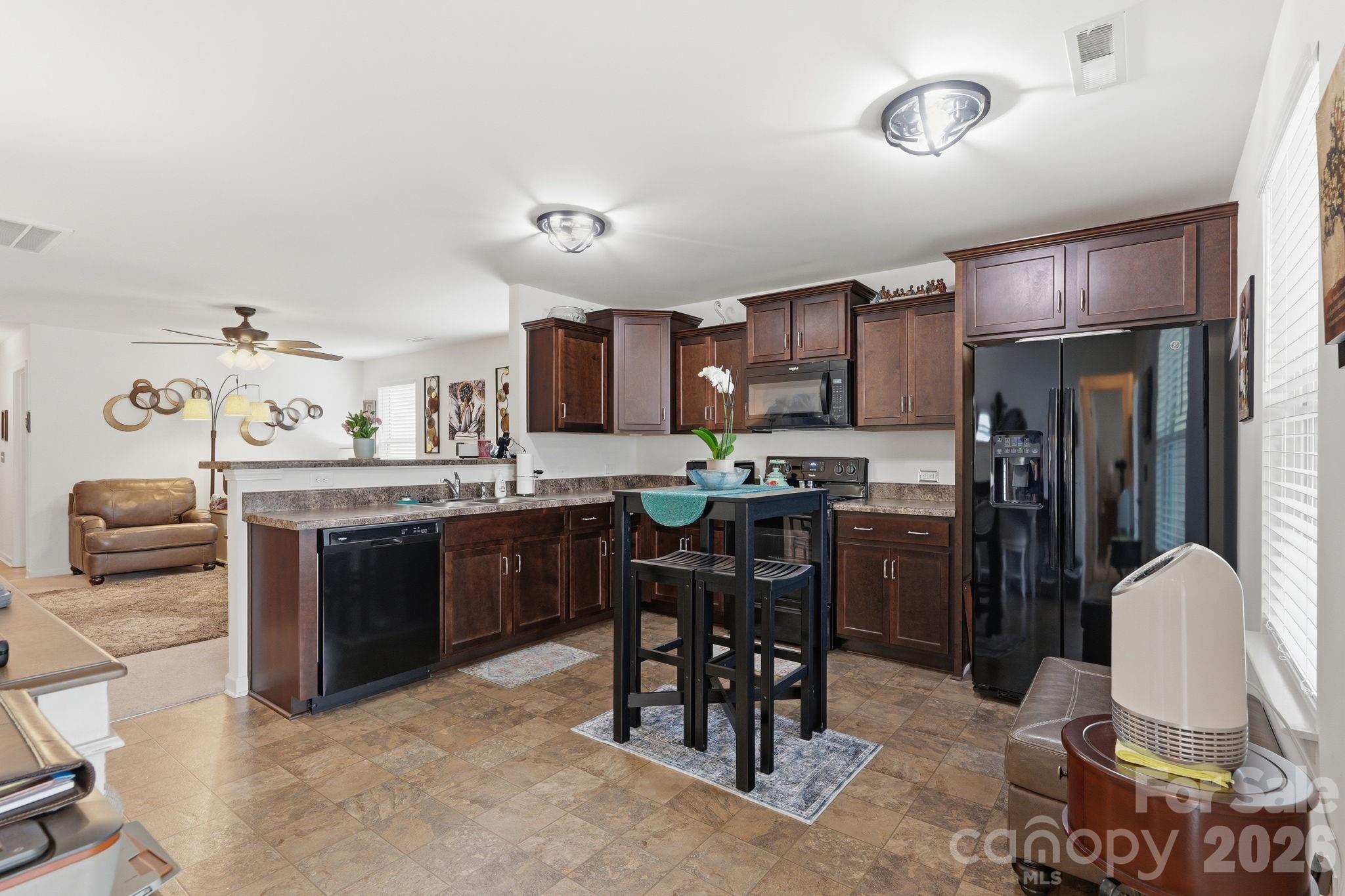 The Oaks Of Landis - Residential