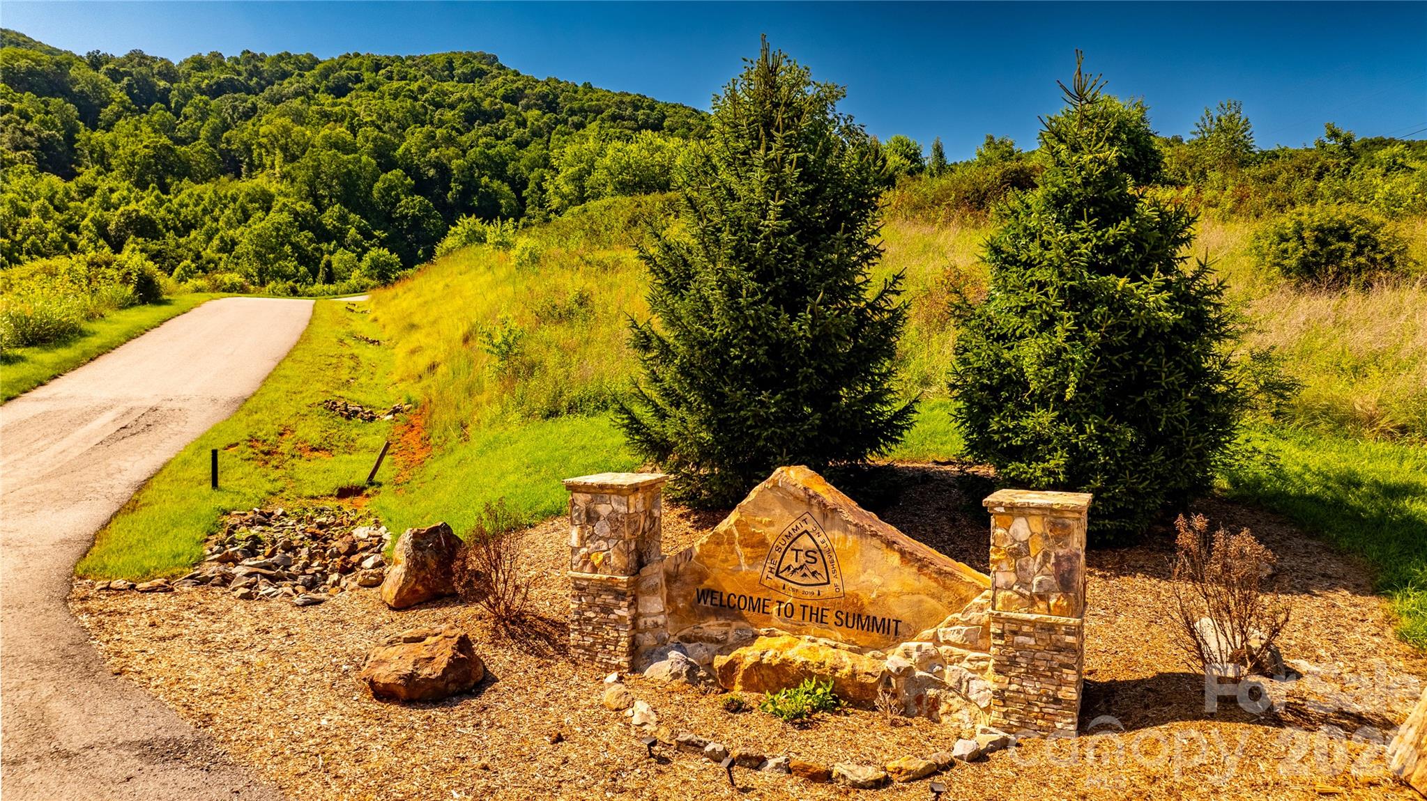 The Summit Of Asheville - Land