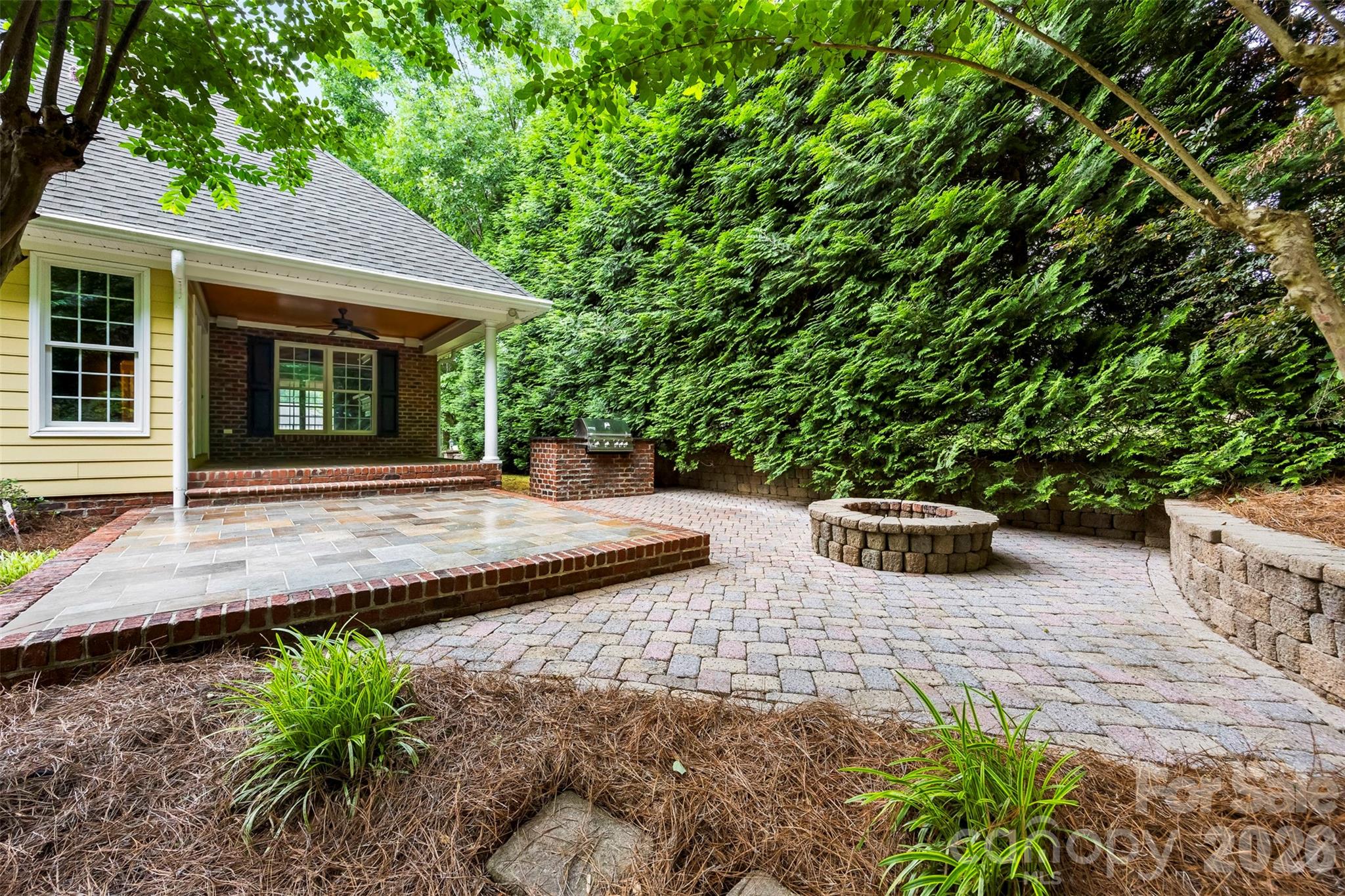 Deerwood Park - Residential