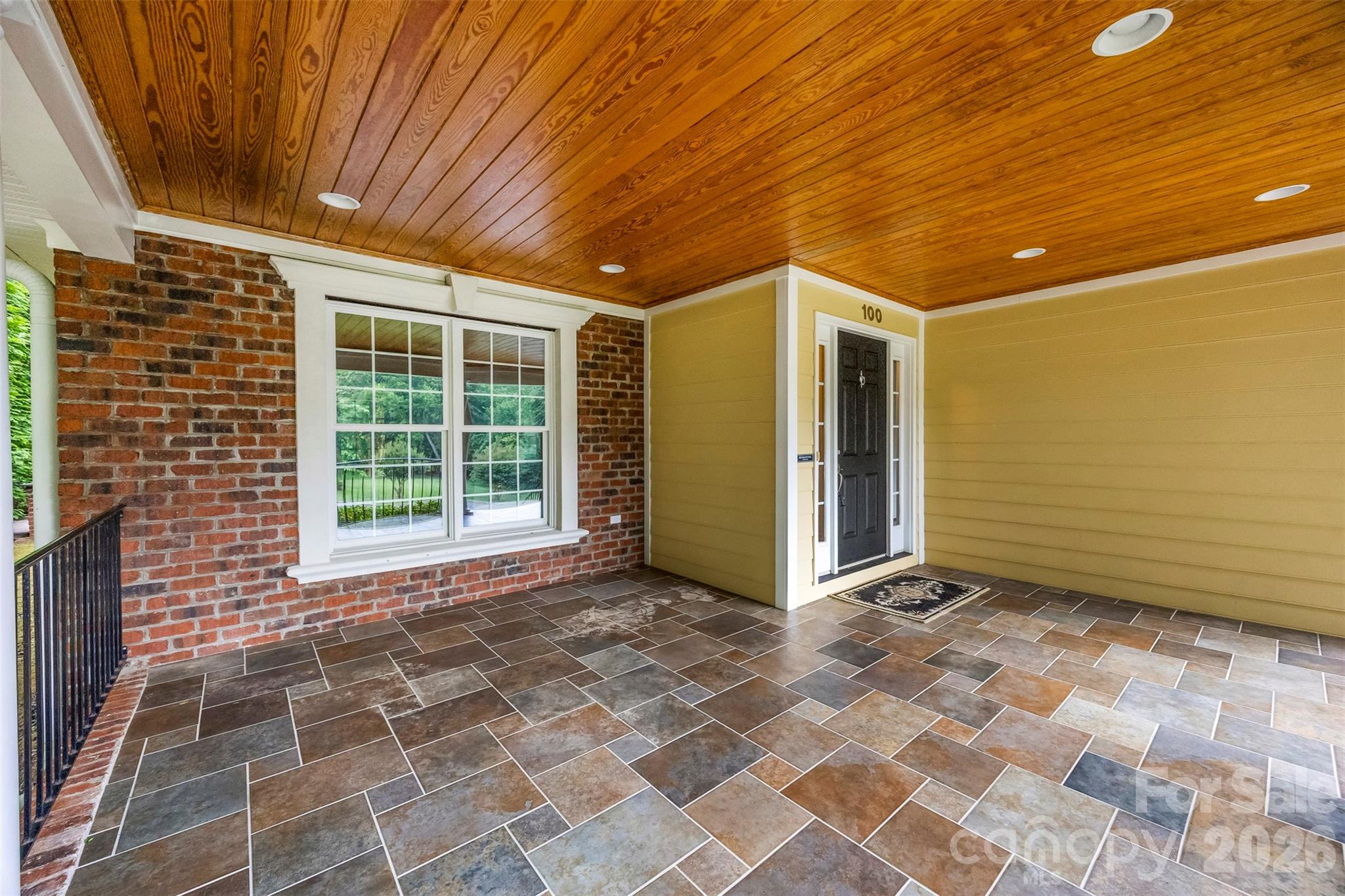 Deerwood Park - Residential