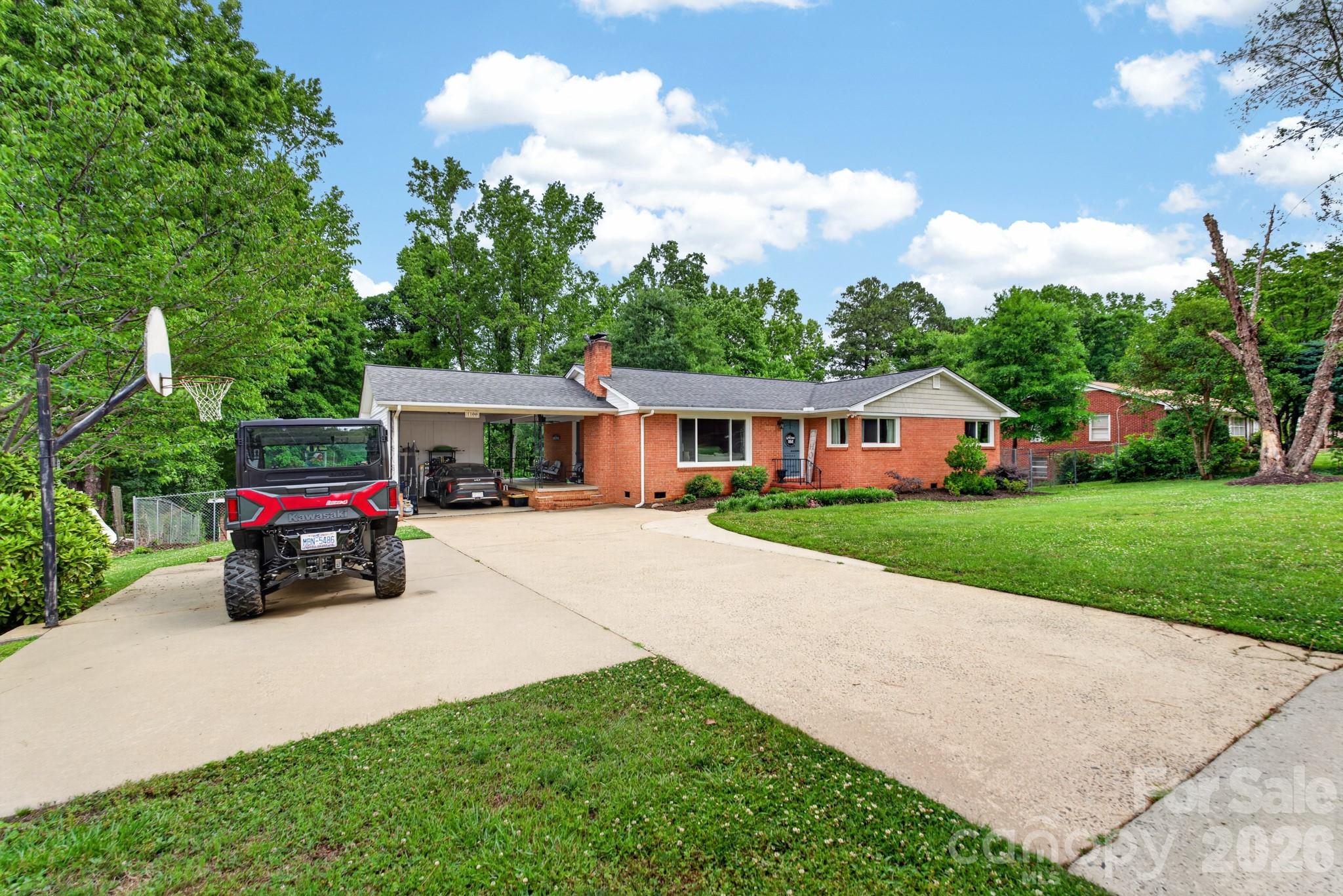 Houser Pines - Residential