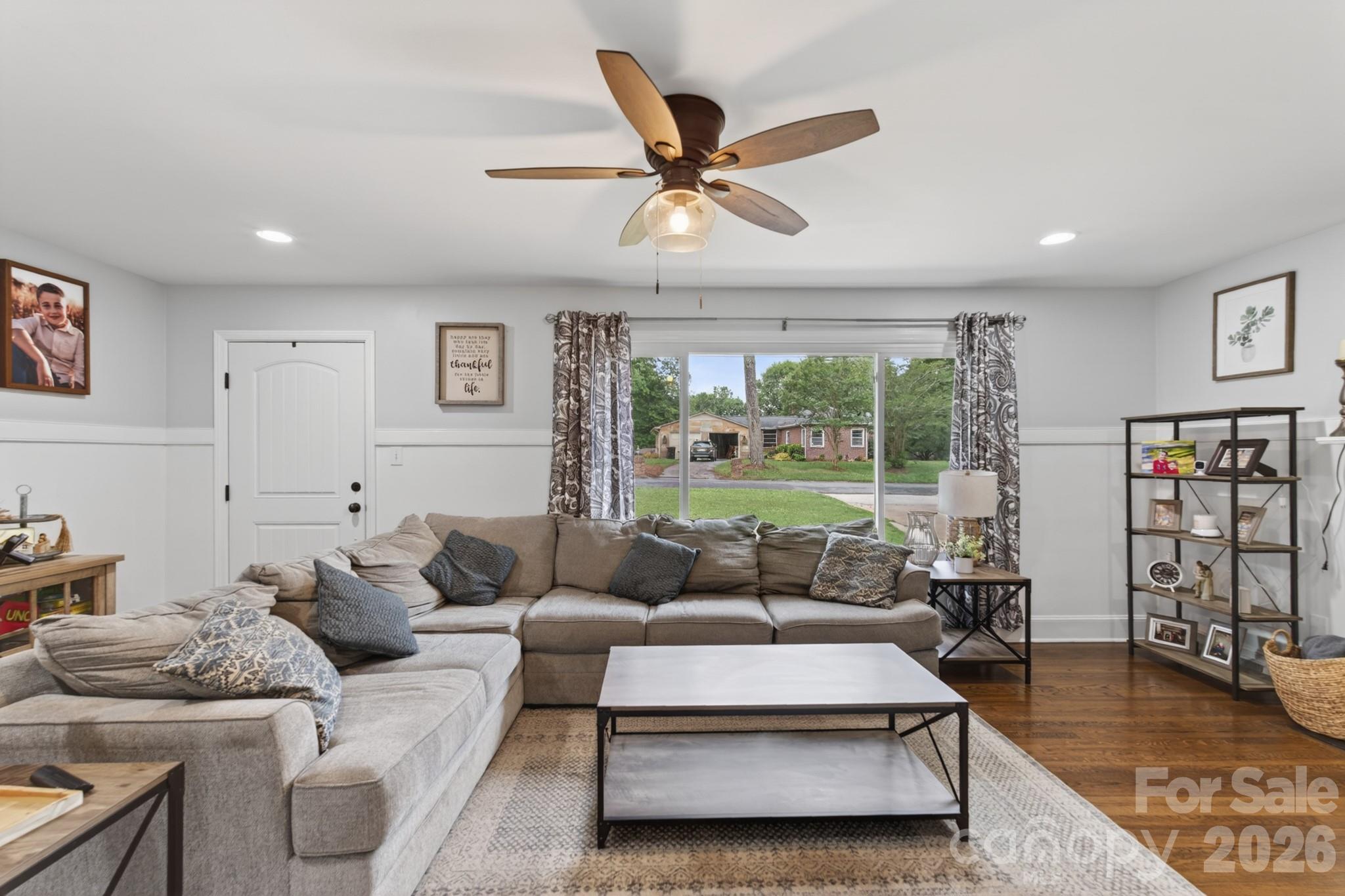Houser Pines - Residential