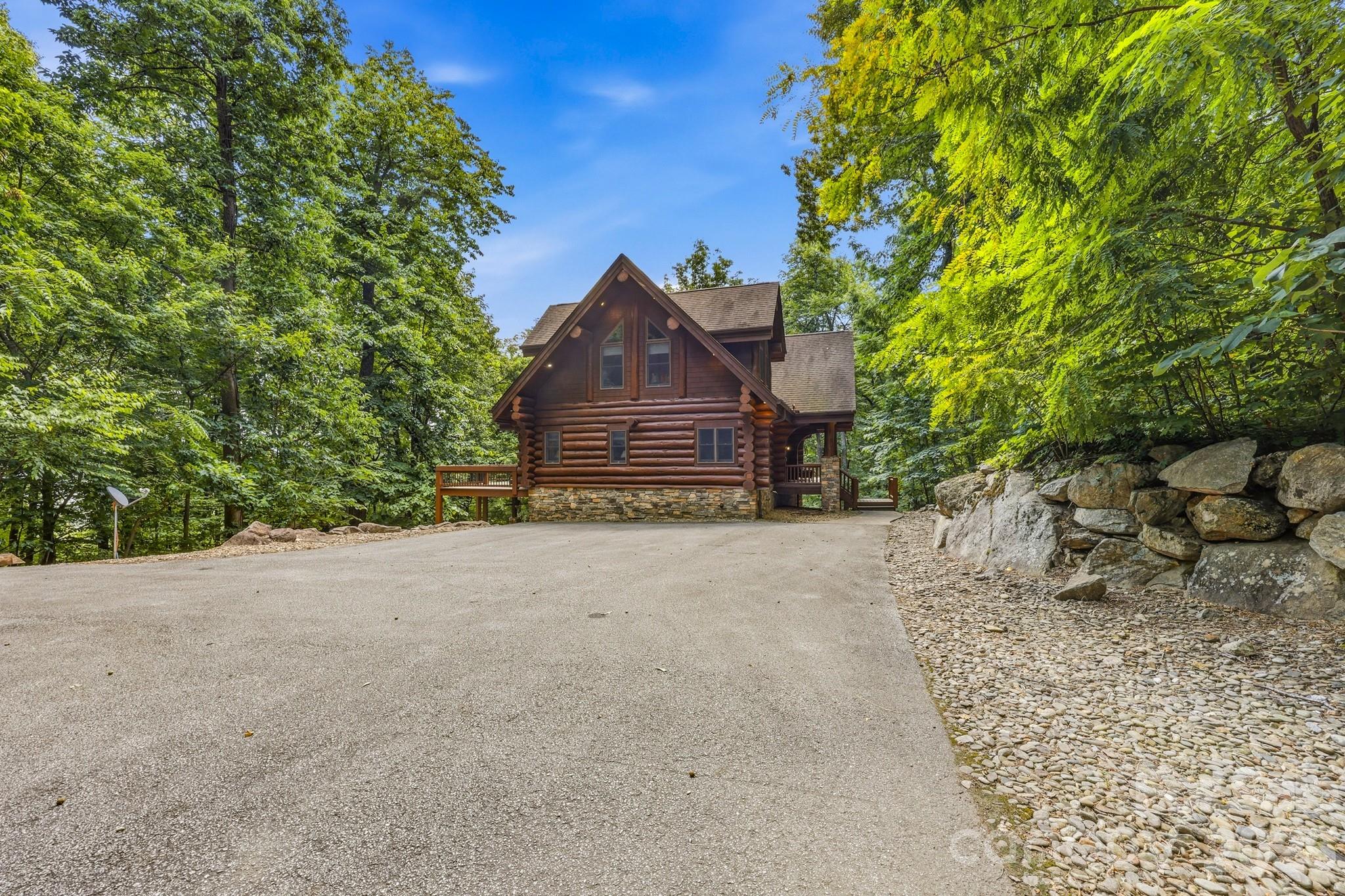 Rumbling Bald on Lake Lure - Residential
