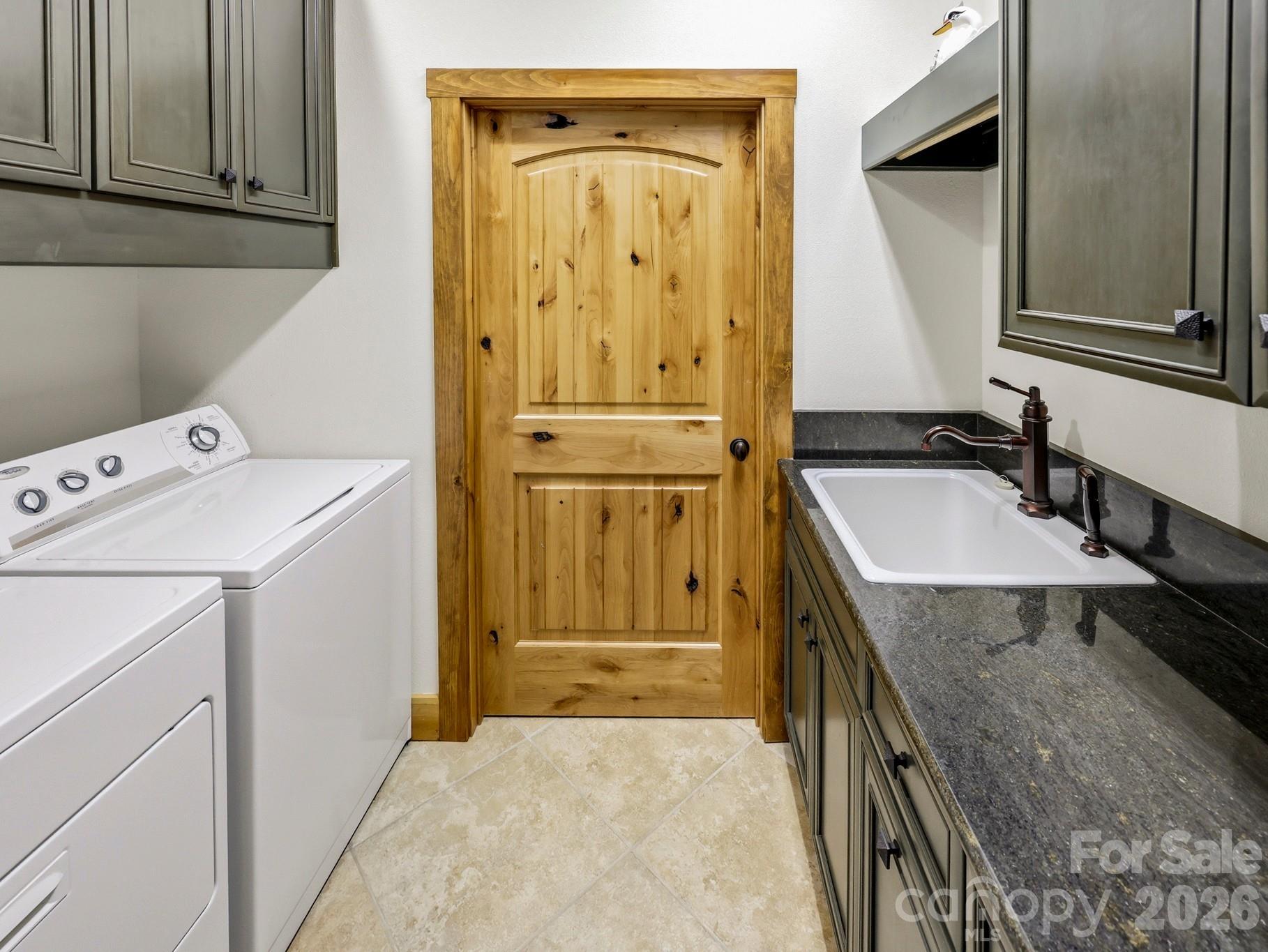 Rumbling Bald on Lake Lure - Residential
