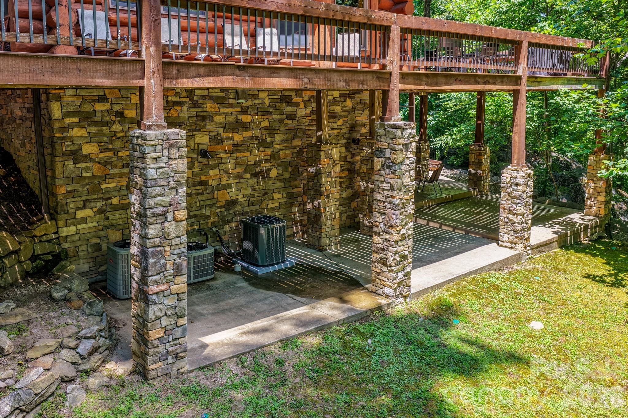 Rumbling Bald on Lake Lure - Residential