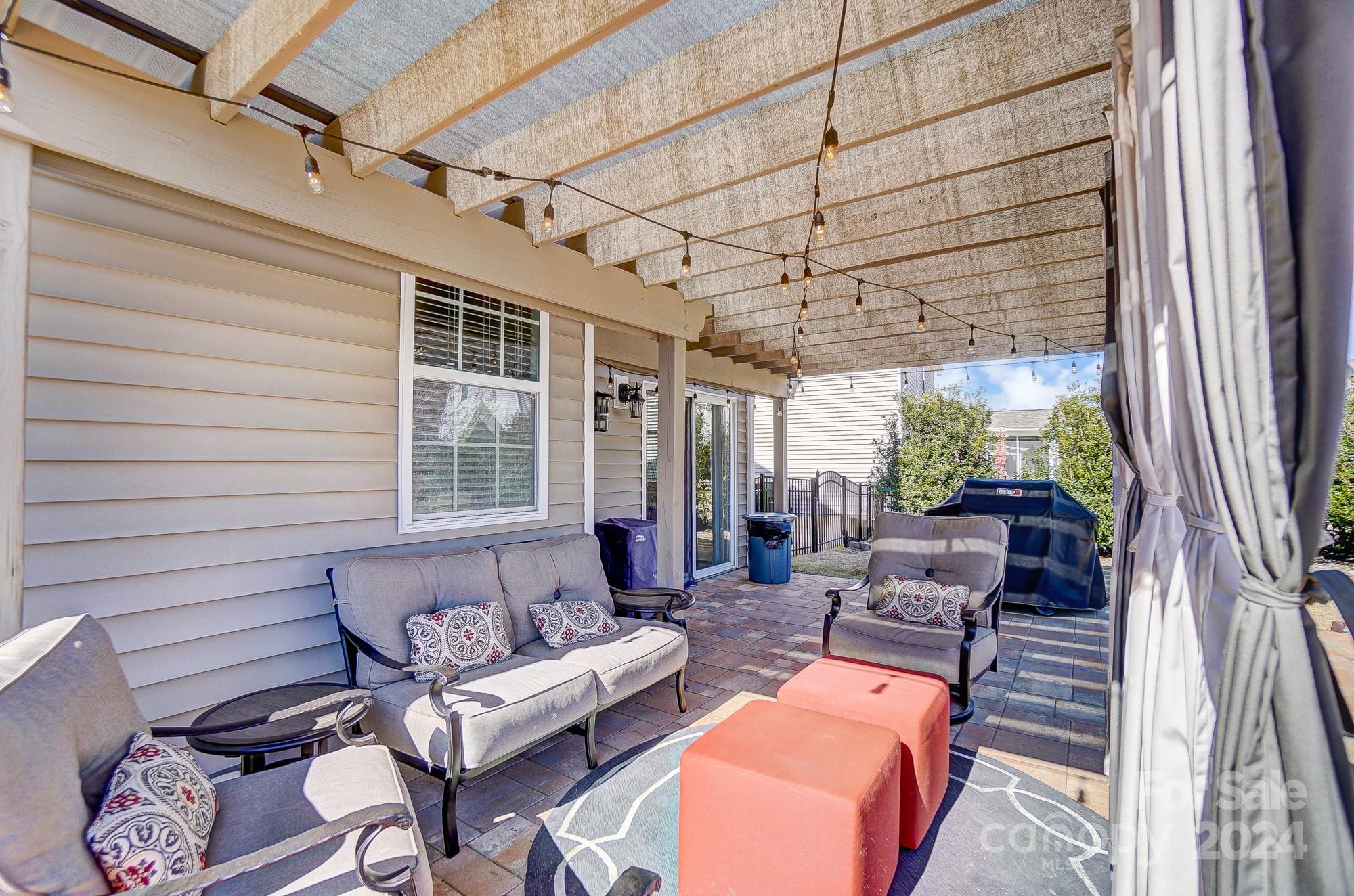 Lake Ridge - Residential