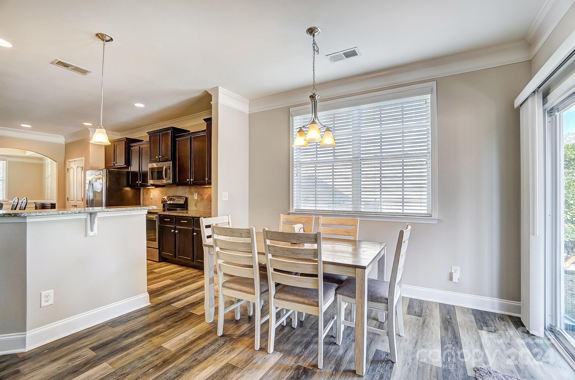 Lake Ridge - Residential