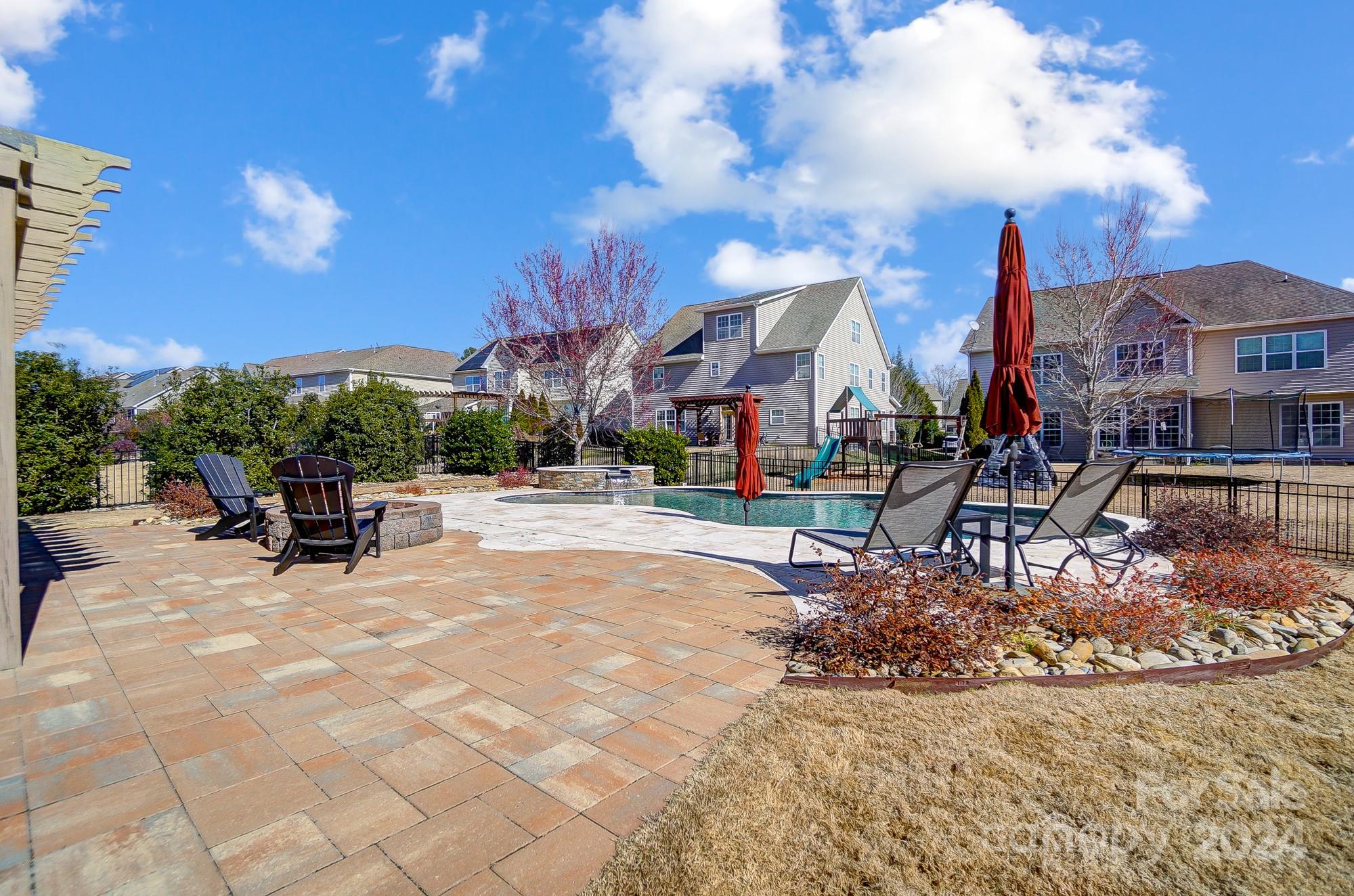 Lake Ridge - Residential