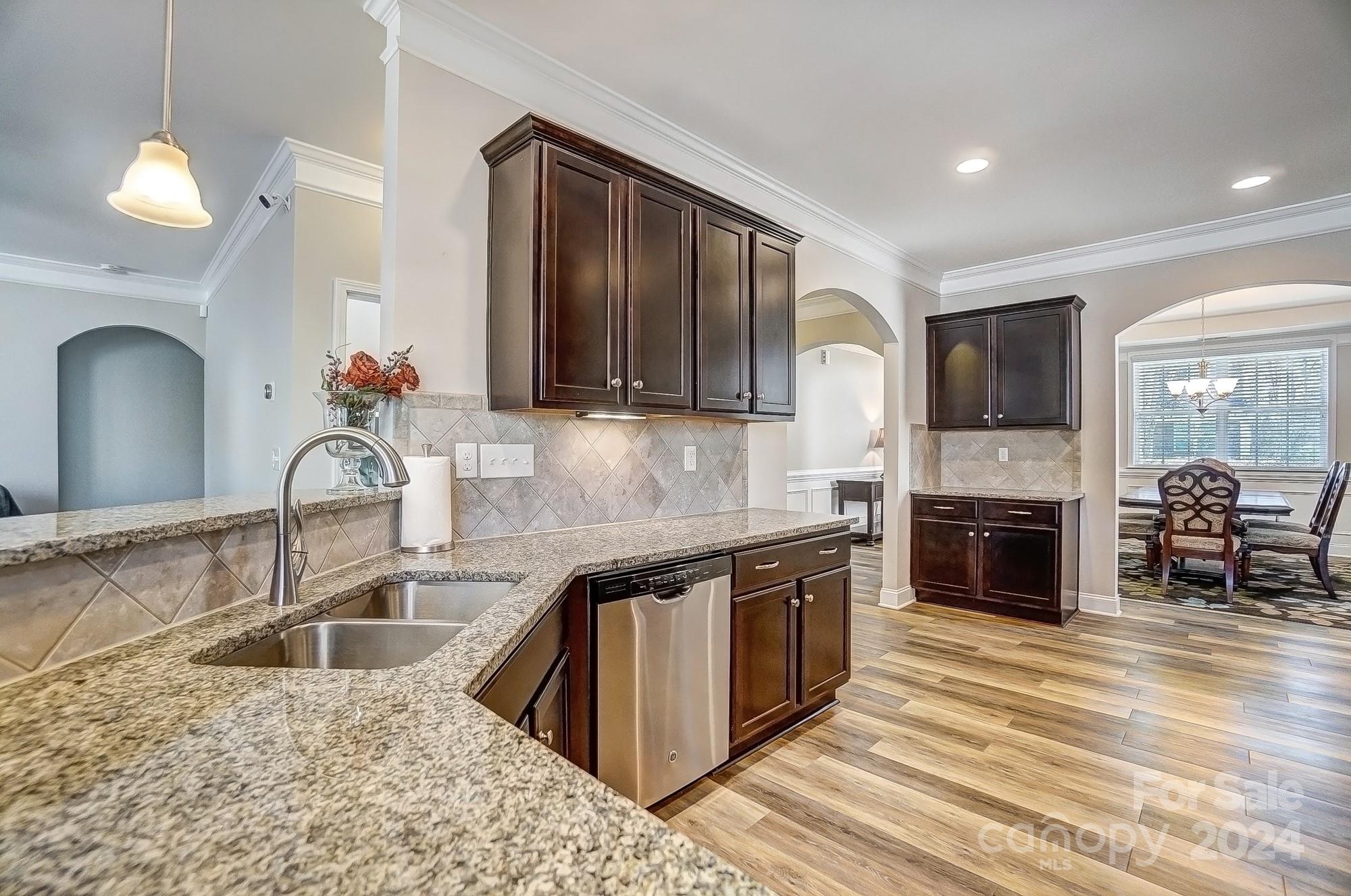 Lake Ridge - Residential