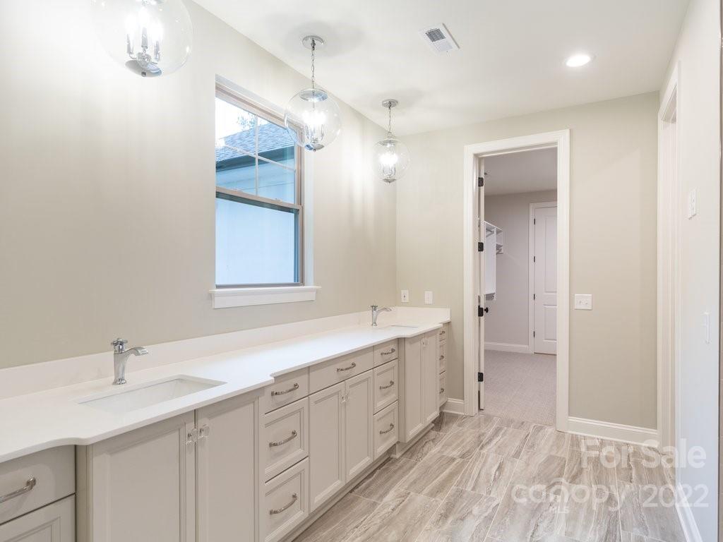 Riverchase Estates - Residential