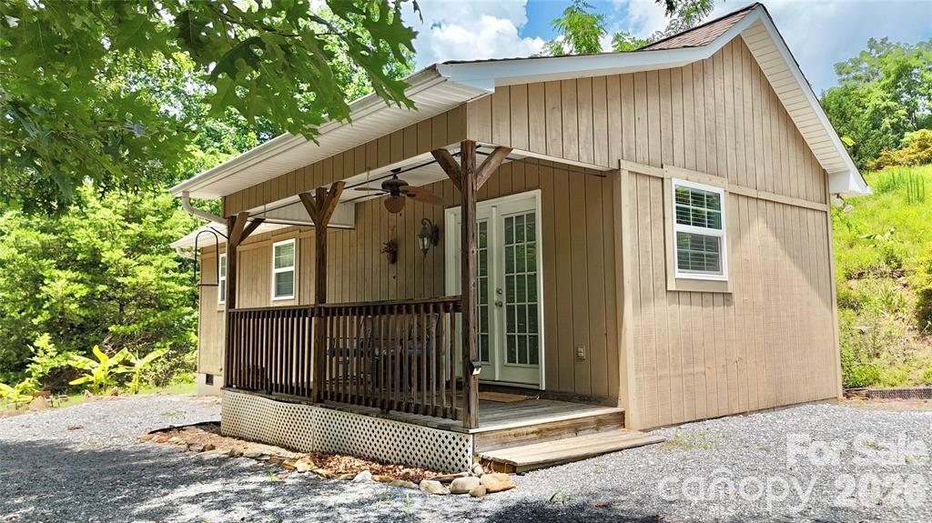 Barefoot Landing - Residential