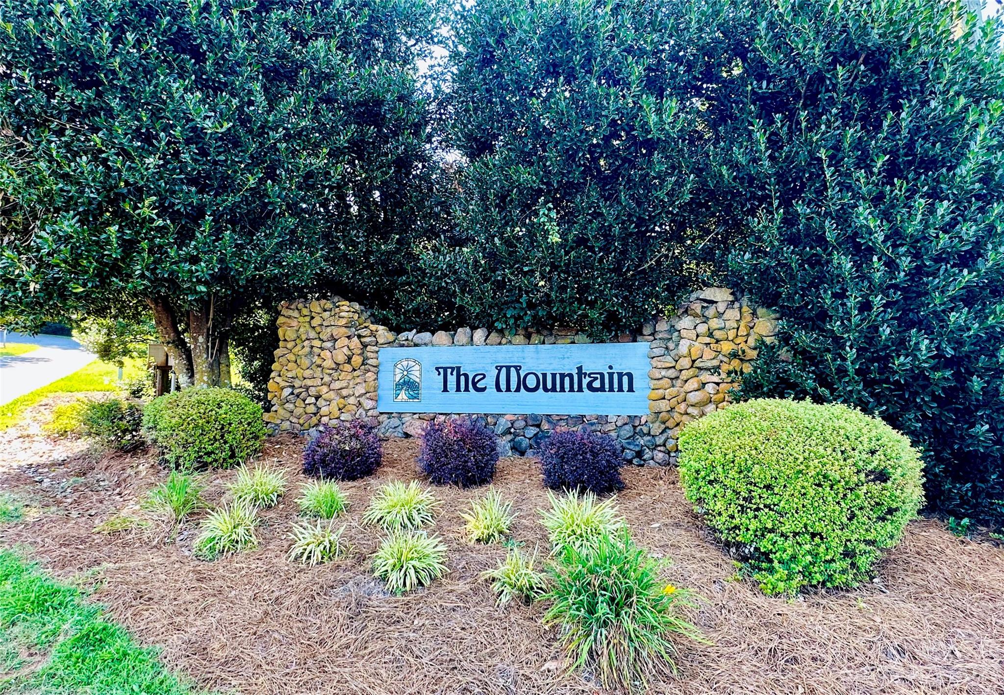 Back on the market, no fault of the seller. "The Mountain" subdivision has lots to choose from due to the expansion of Spanish Oak Lane. This is a small private housing development featuring custom homes with the convenience of the city, but the feel of the mountains. NO city taxes! All lots are on city water and will require a septic system. There is a minimum of 2400 sq ft to build, HOA fee of $520 Annually for house, $260 Annually for vacant lot and a $1500 road maintenance fee (paid prior to building). Bring your own builder. Come walk the lots and pick your favorite. These are amazing private lots that won't last long!