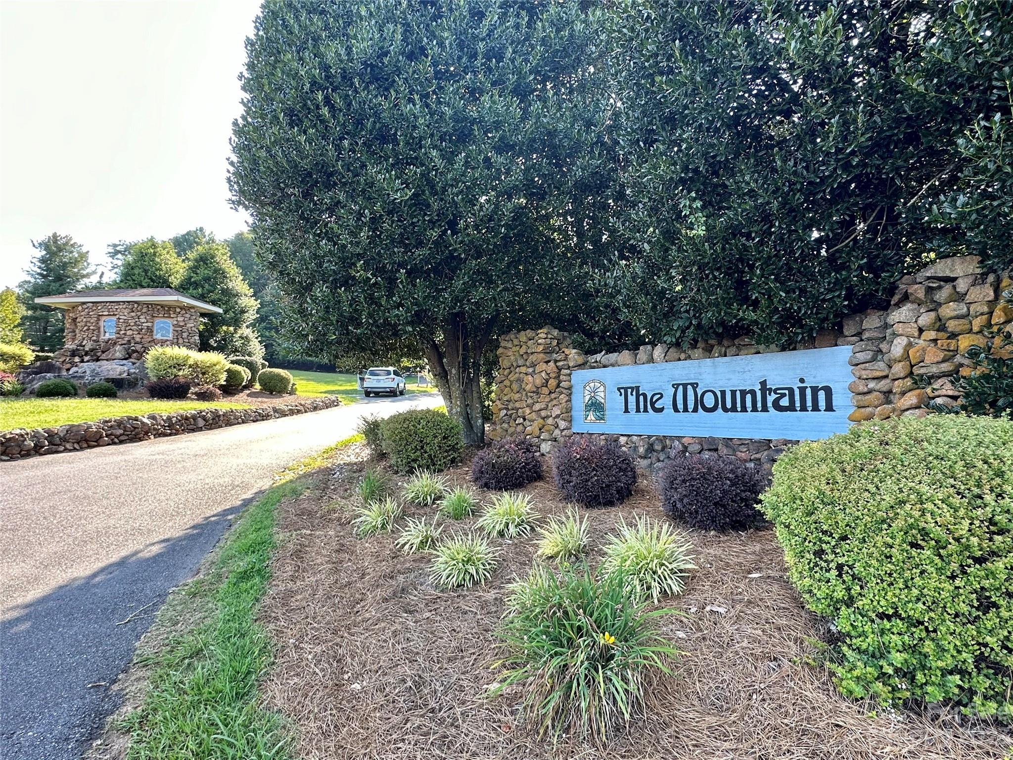 The Mountain - Land