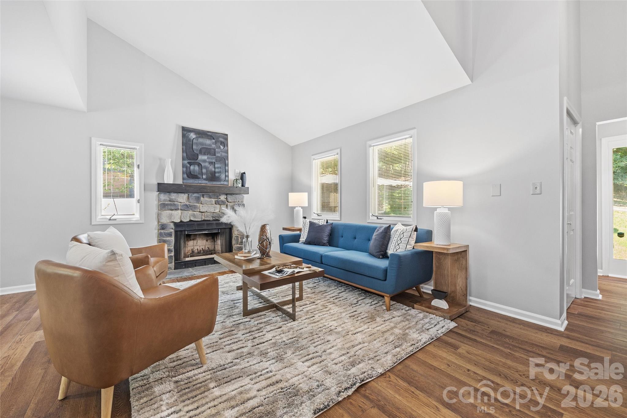 Tega cay - Residential