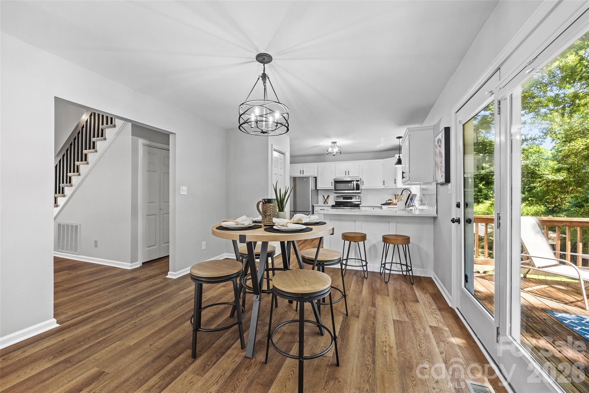 Tega cay - Residential