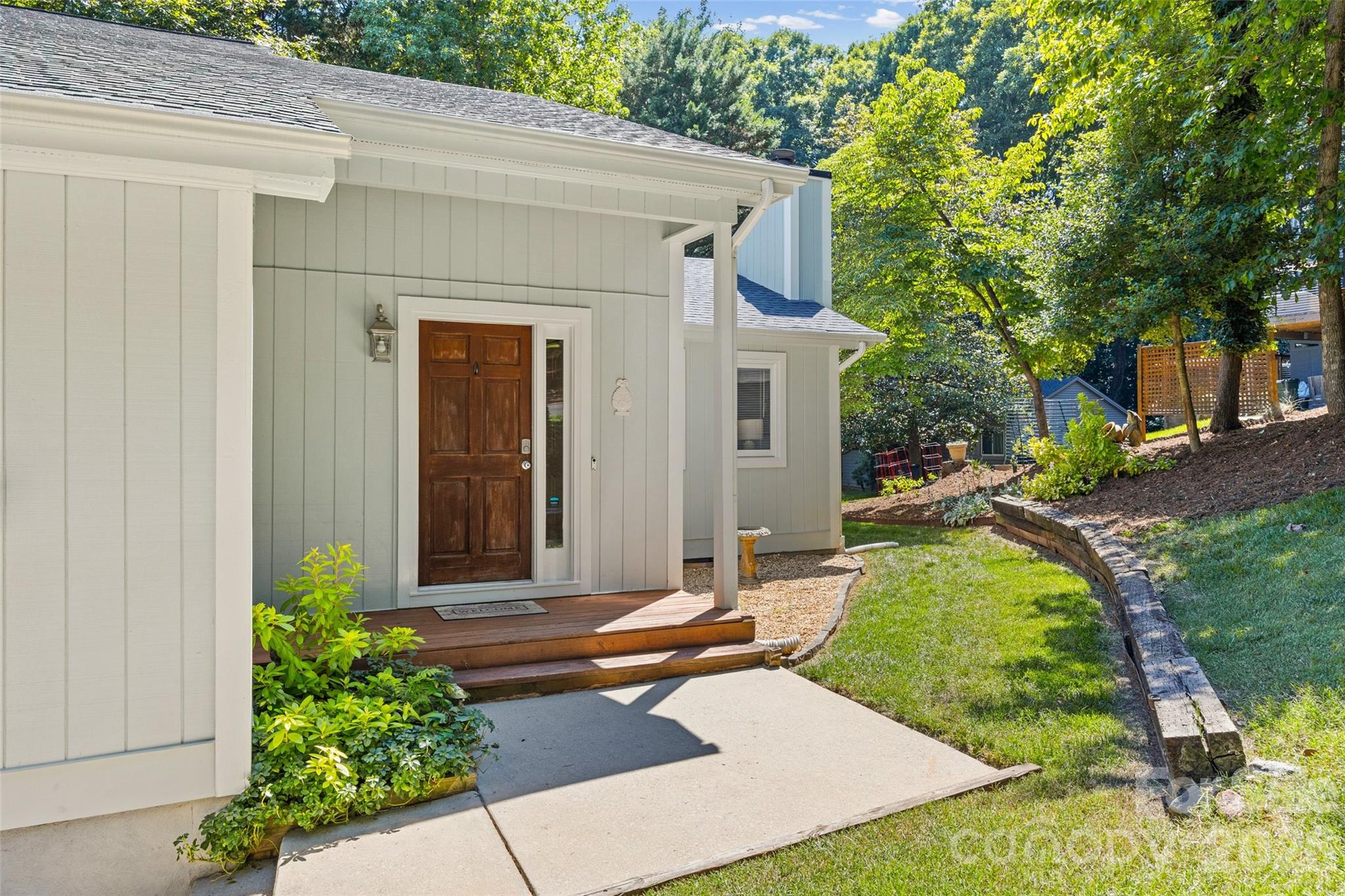 Tega cay - Residential