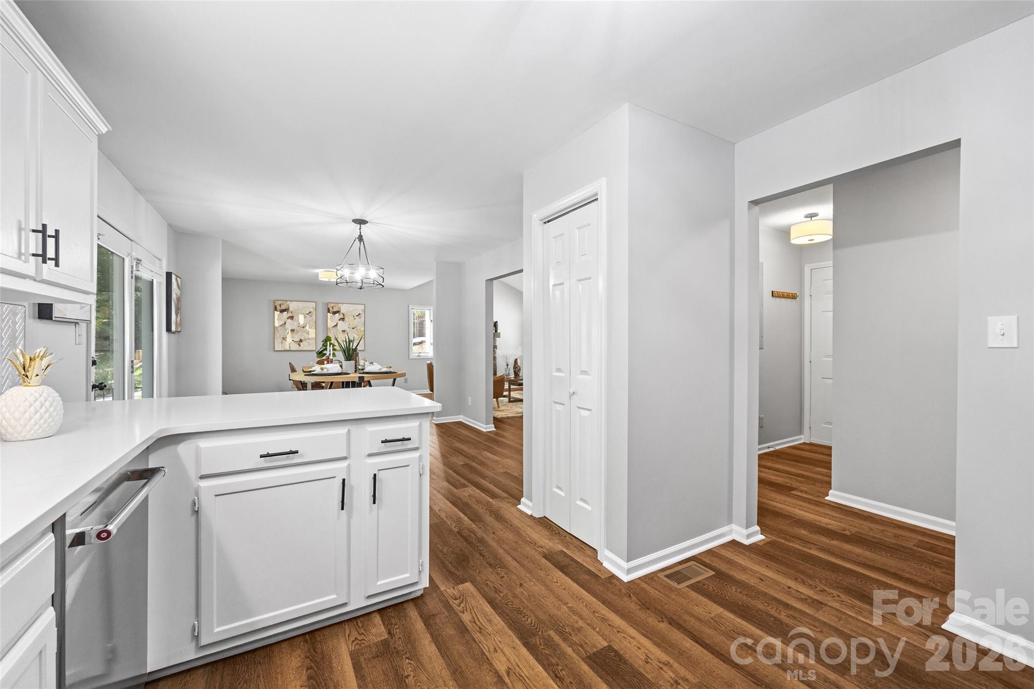 Tega cay - Residential