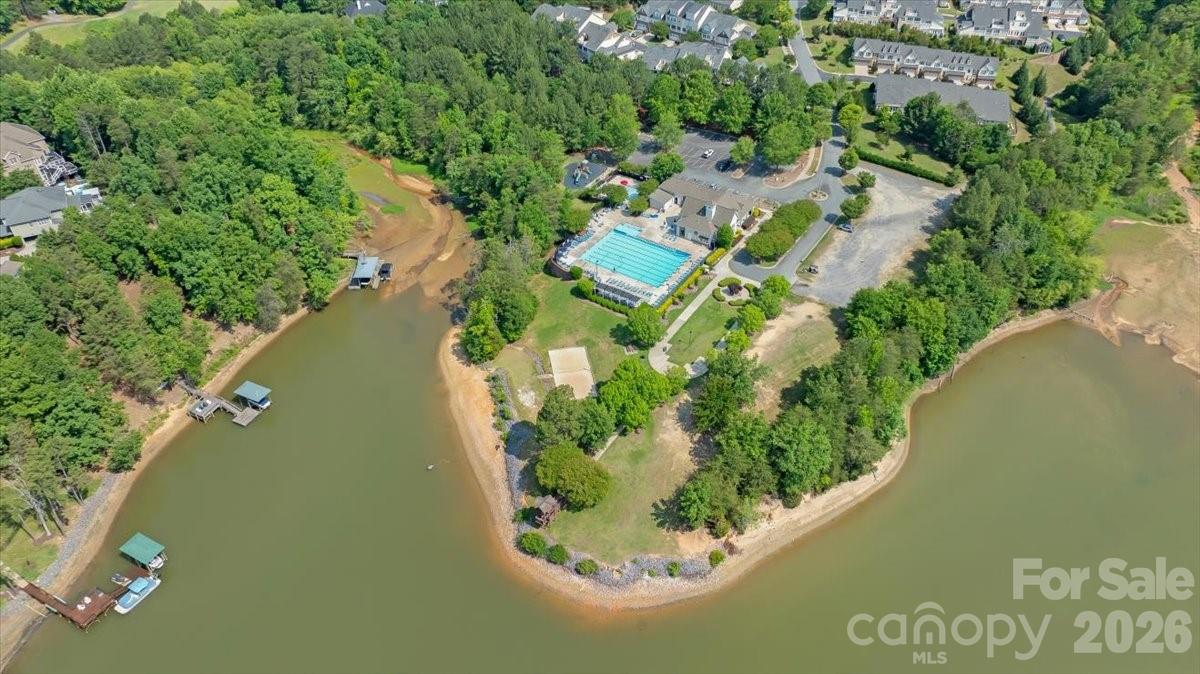 Lake Shore - Residential
