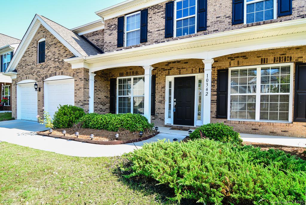 Lots of upgrades including granite, HWDs, Heavy moldings in Formal DR, Open Flr plan great entertaining. Master suite w/dual vanities/garden tub/sep. walk in shower. Neutral tones and ready for you! Award-winning Indian Land Schools. LOW SC Taxes.Minutes to I-485/Ft Mill/CLT!