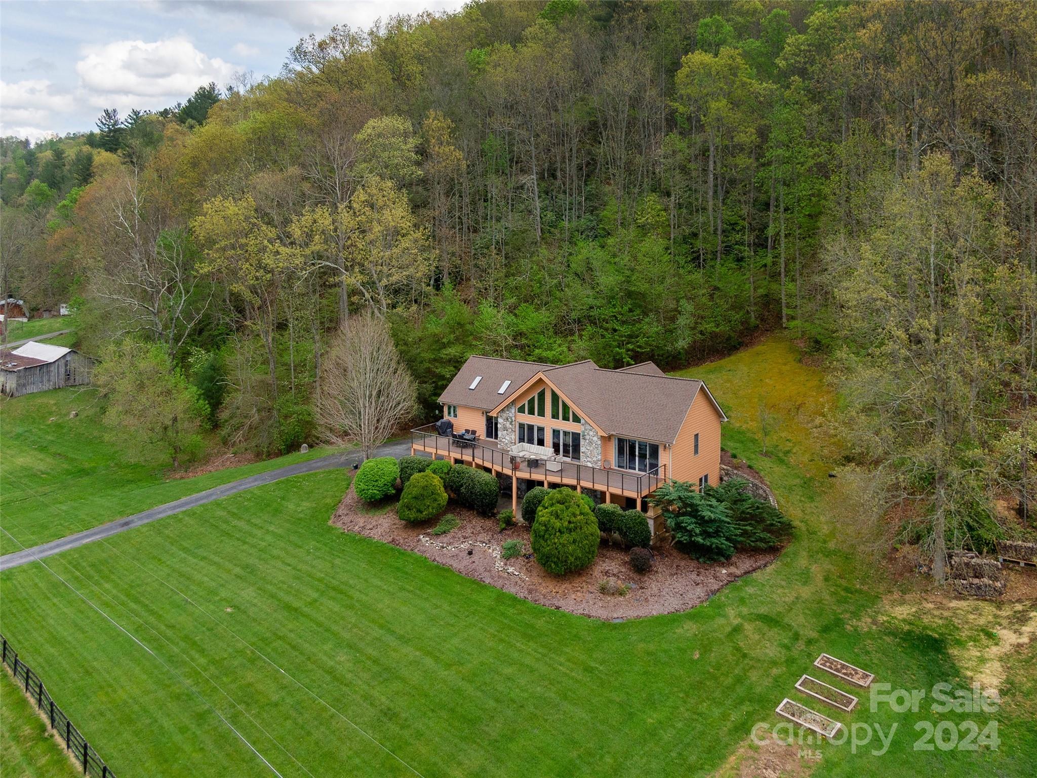 Okoboji Wilderness - Residential