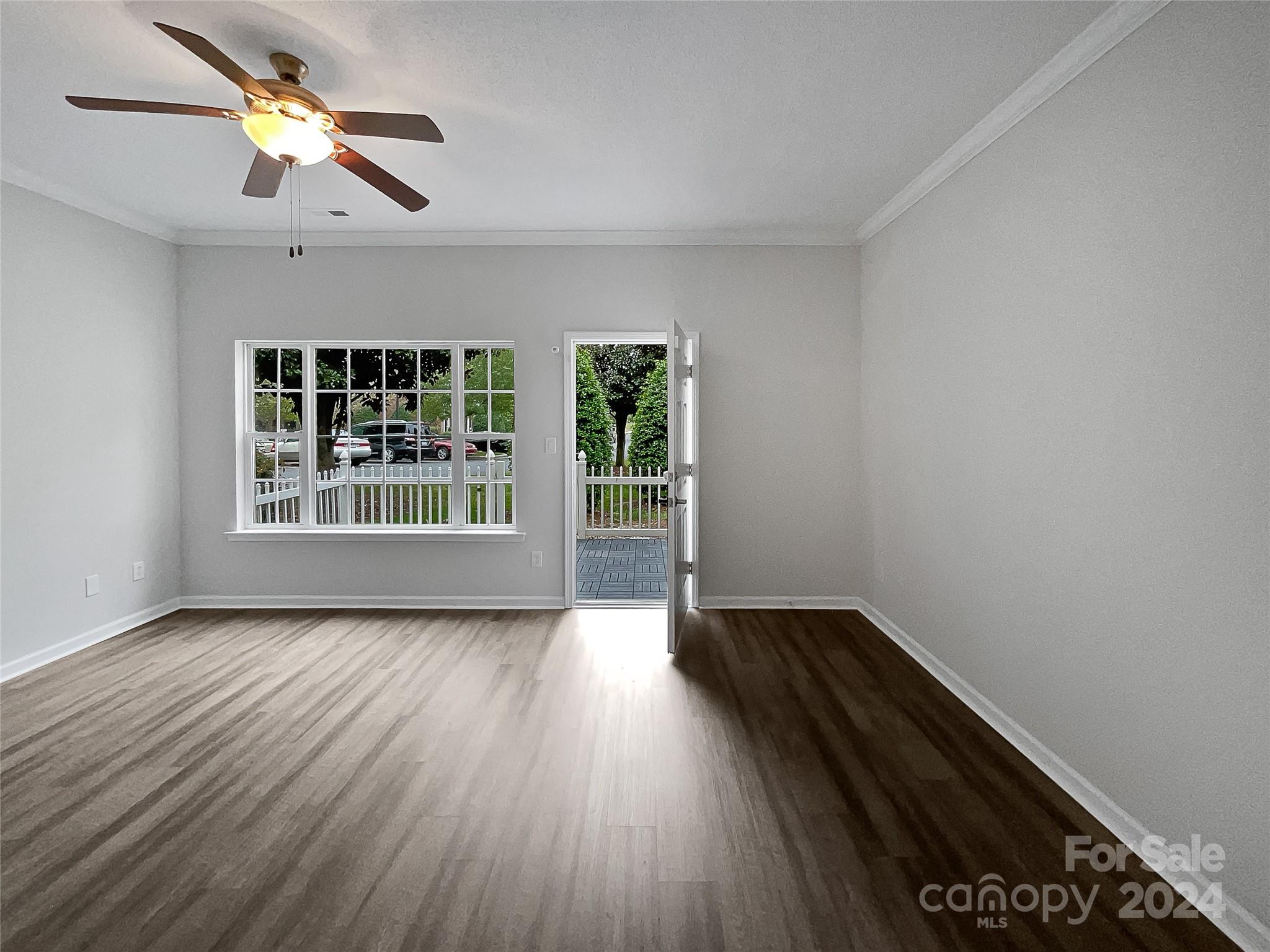 Savannah Townhomes - Residential