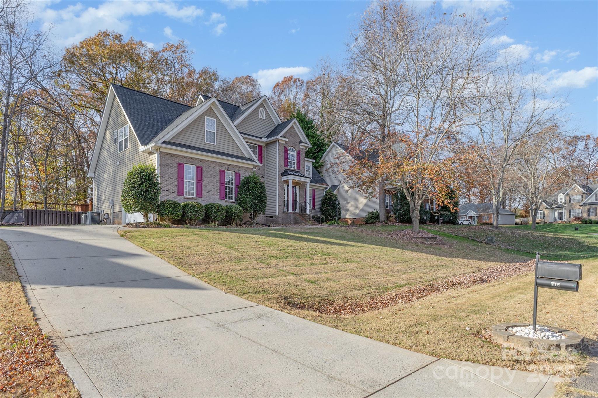 Forest Lakes - Residential