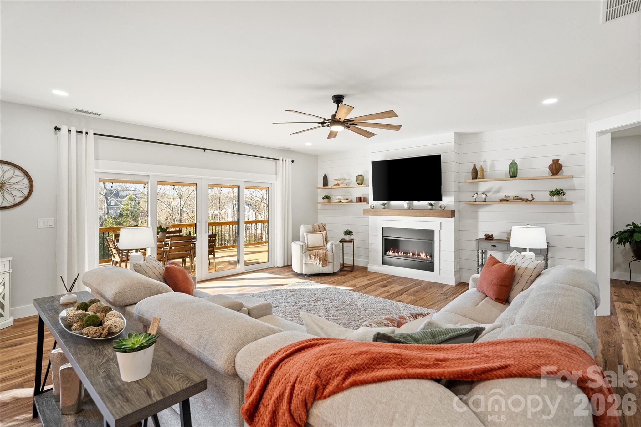 Serenity Point - Residential