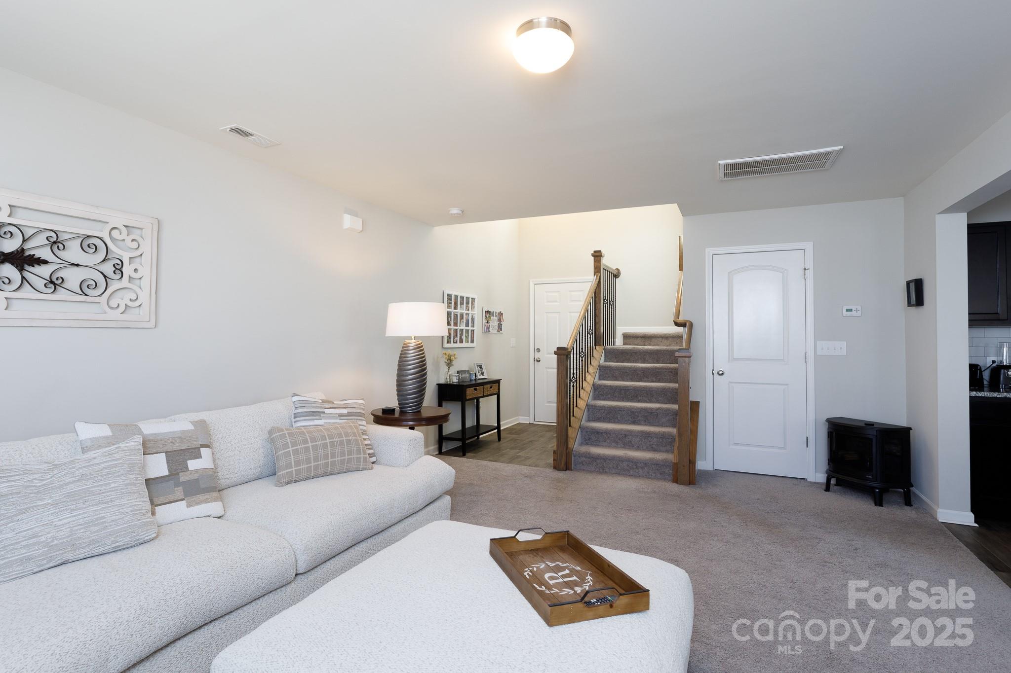 Newport Lakes - Residential