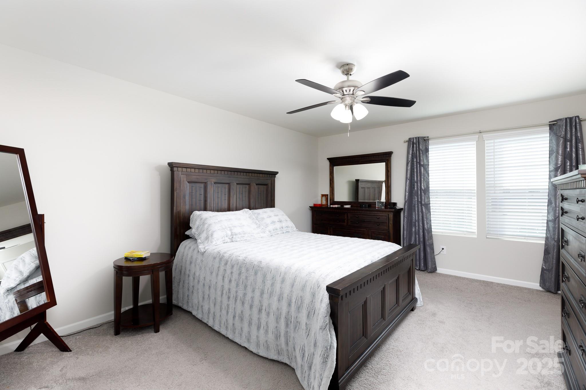 Newport Lakes - Residential