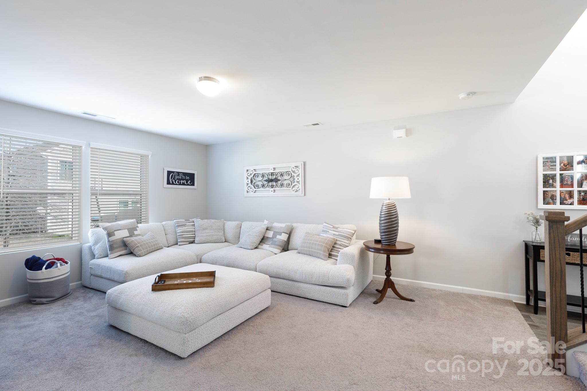 Newport Lakes - Residential