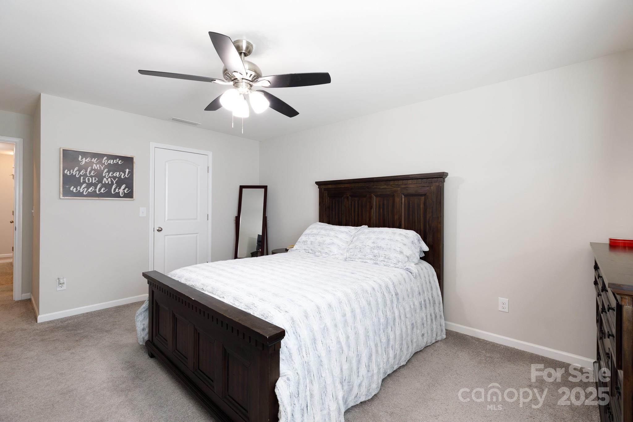 Newport Lakes - Residential