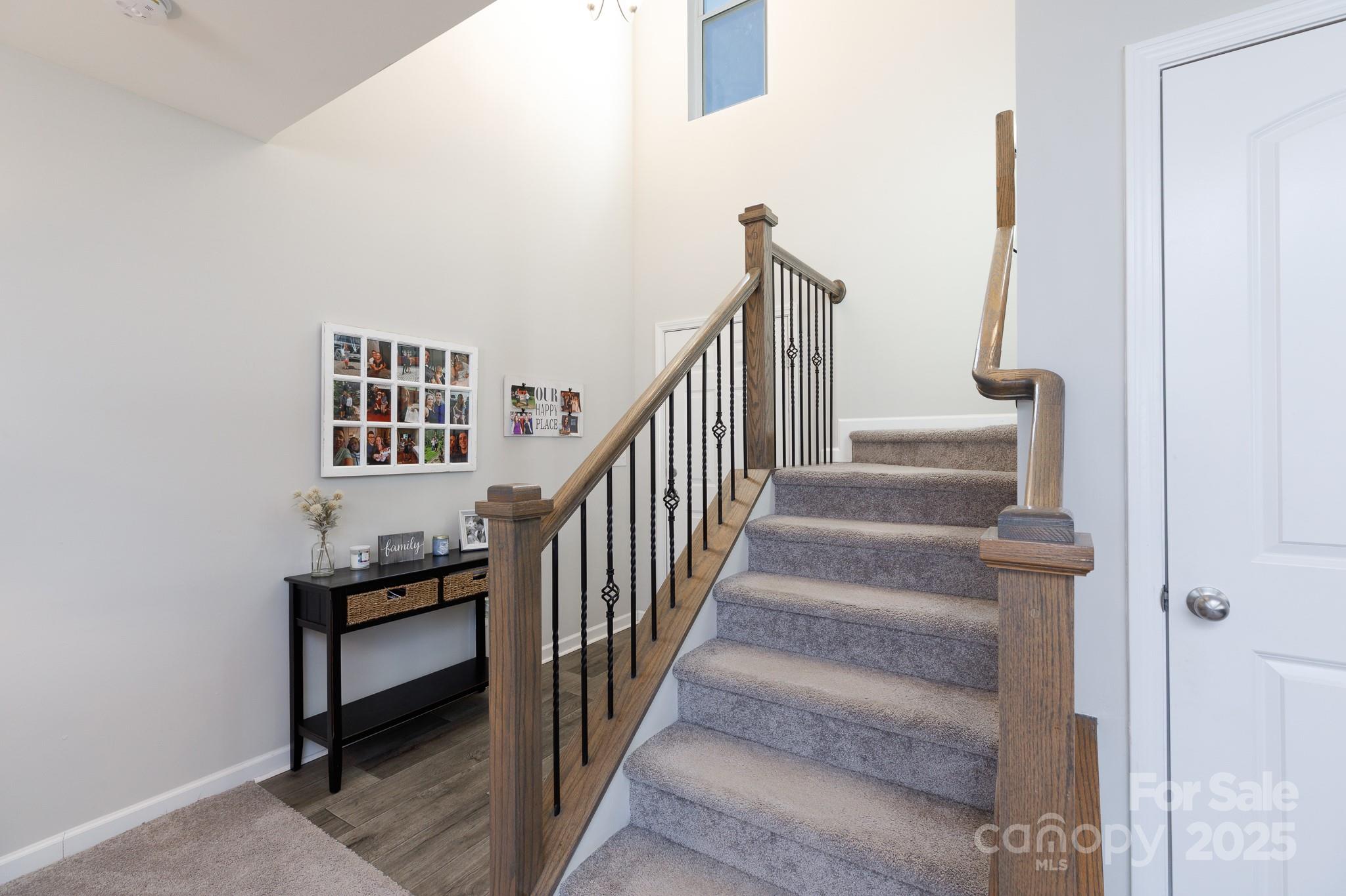 Newport Lakes - Residential