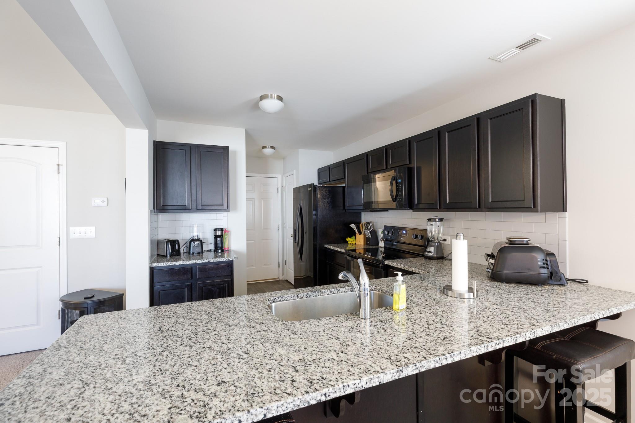 Newport Lakes - Residential