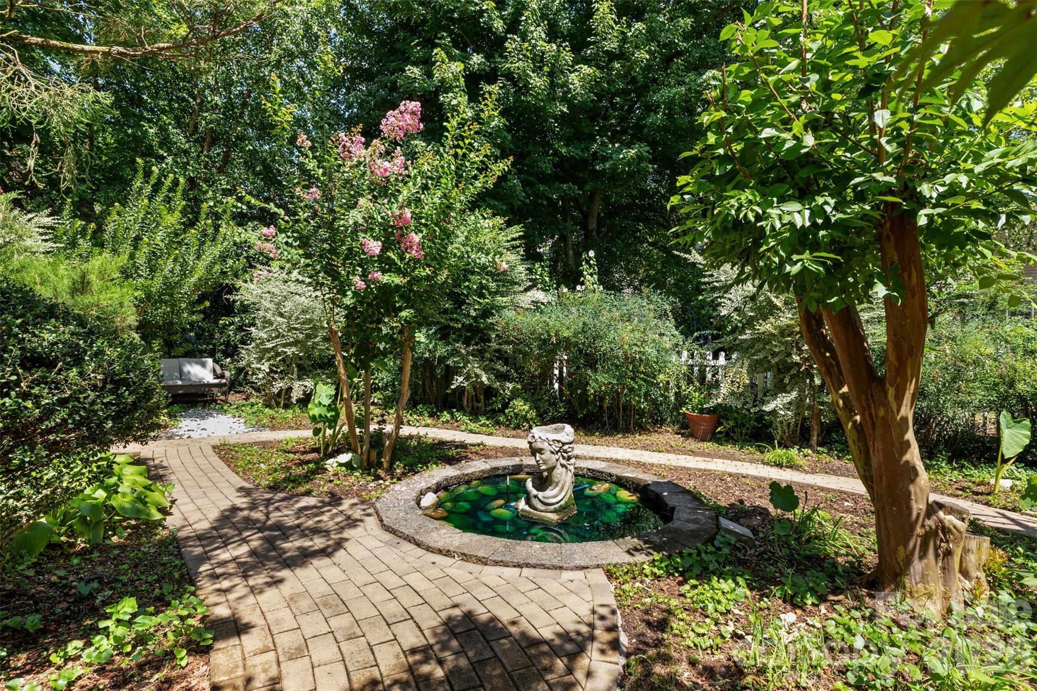 Beverly Crest - Residential
