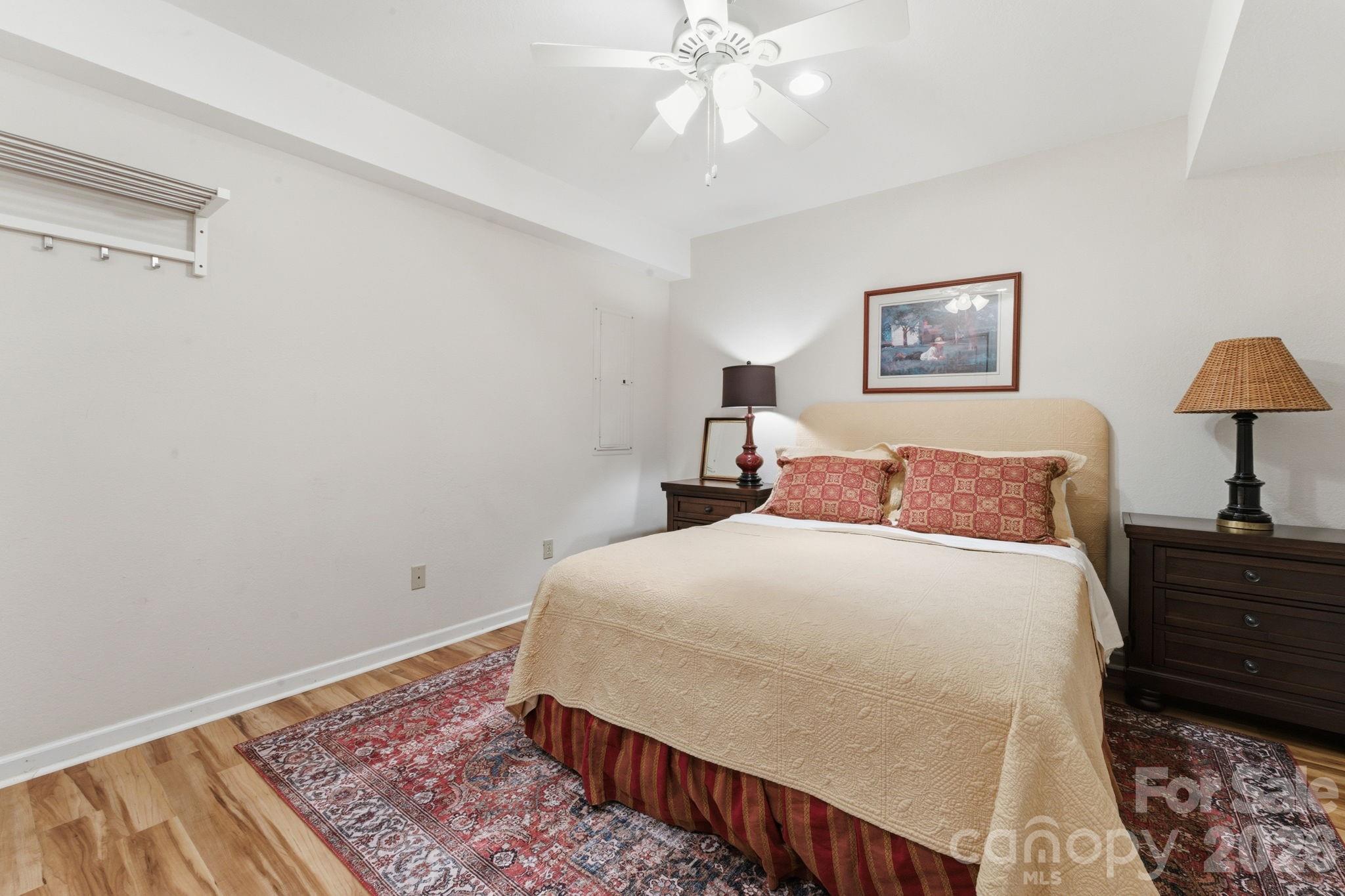 North Point Estates - Residential