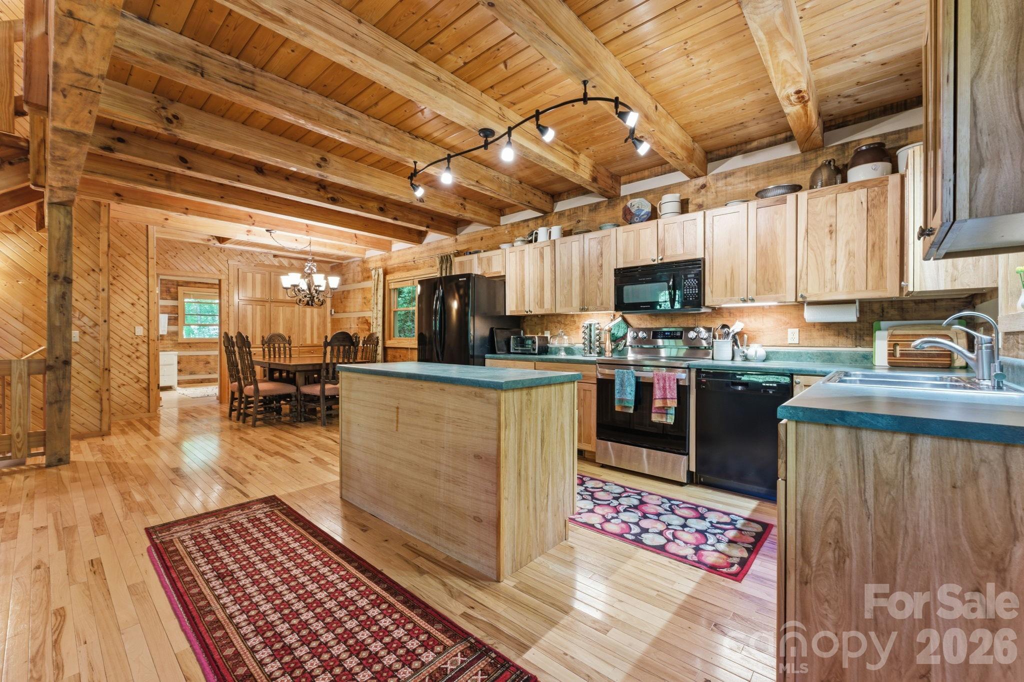 North Point Estates - Residential