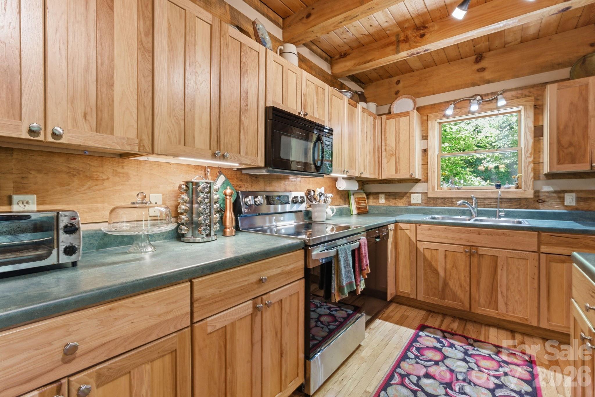 North Point Estates - Residential