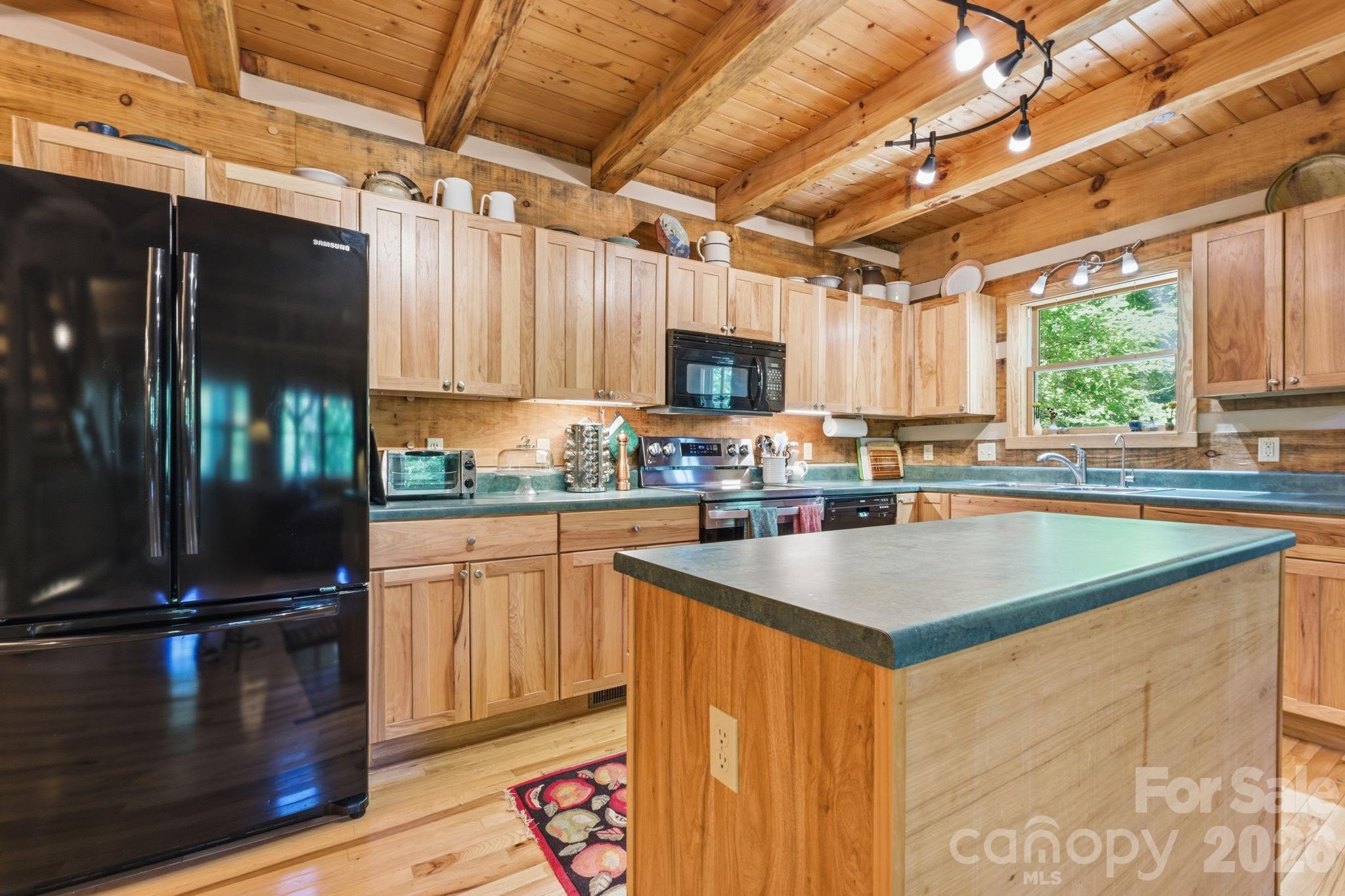 North Point Estates - Residential