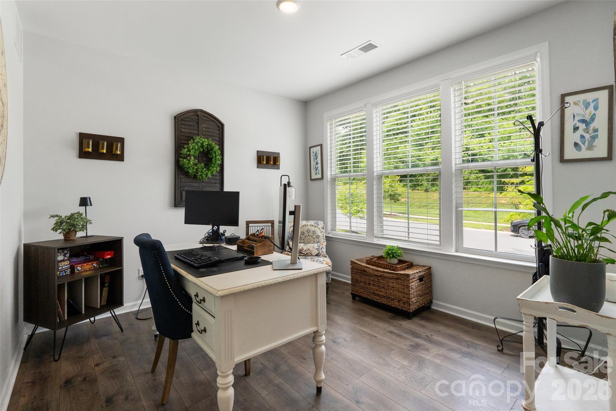 Holcomb Woods - Residential