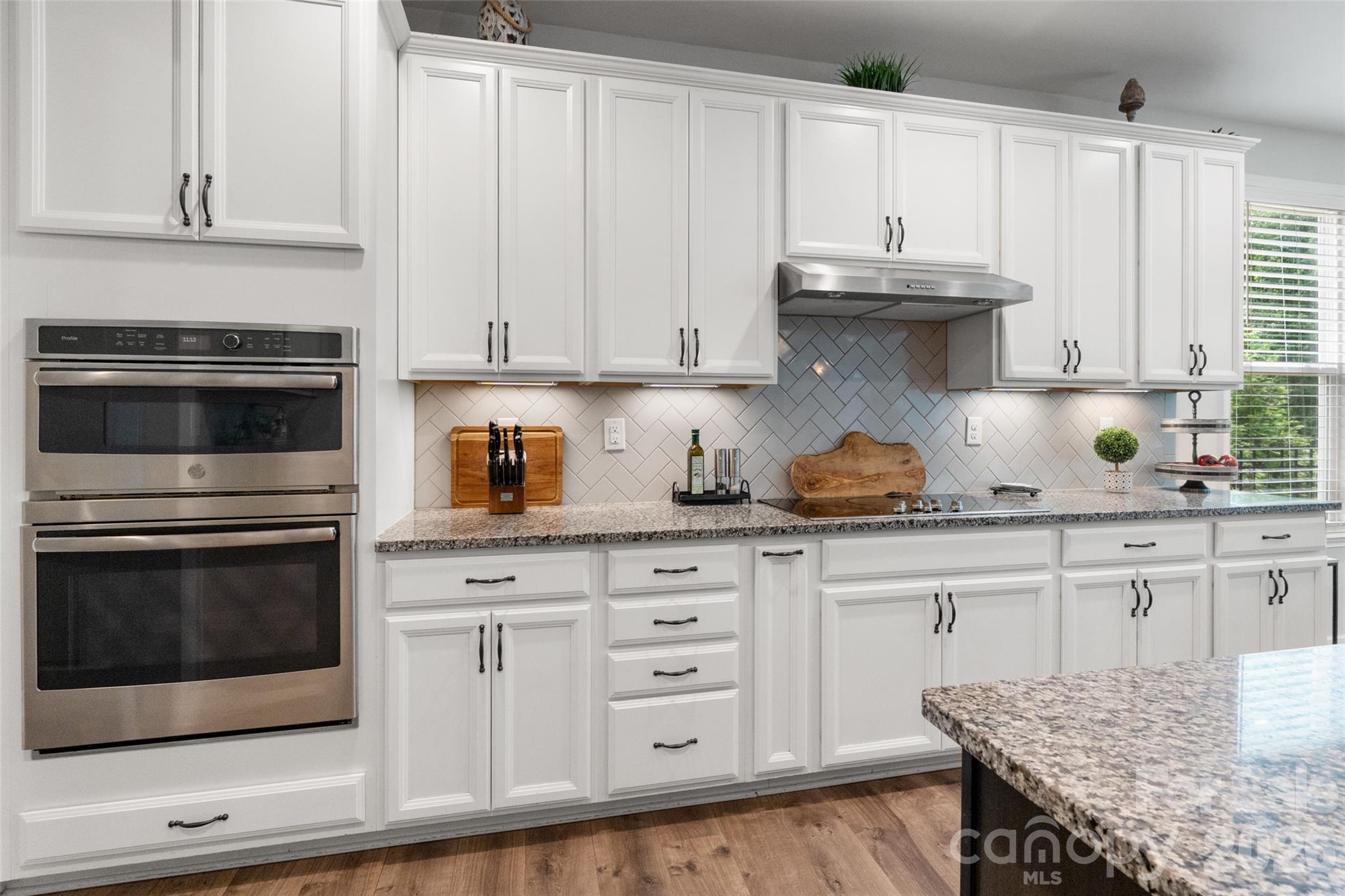 Holcomb Woods - Residential