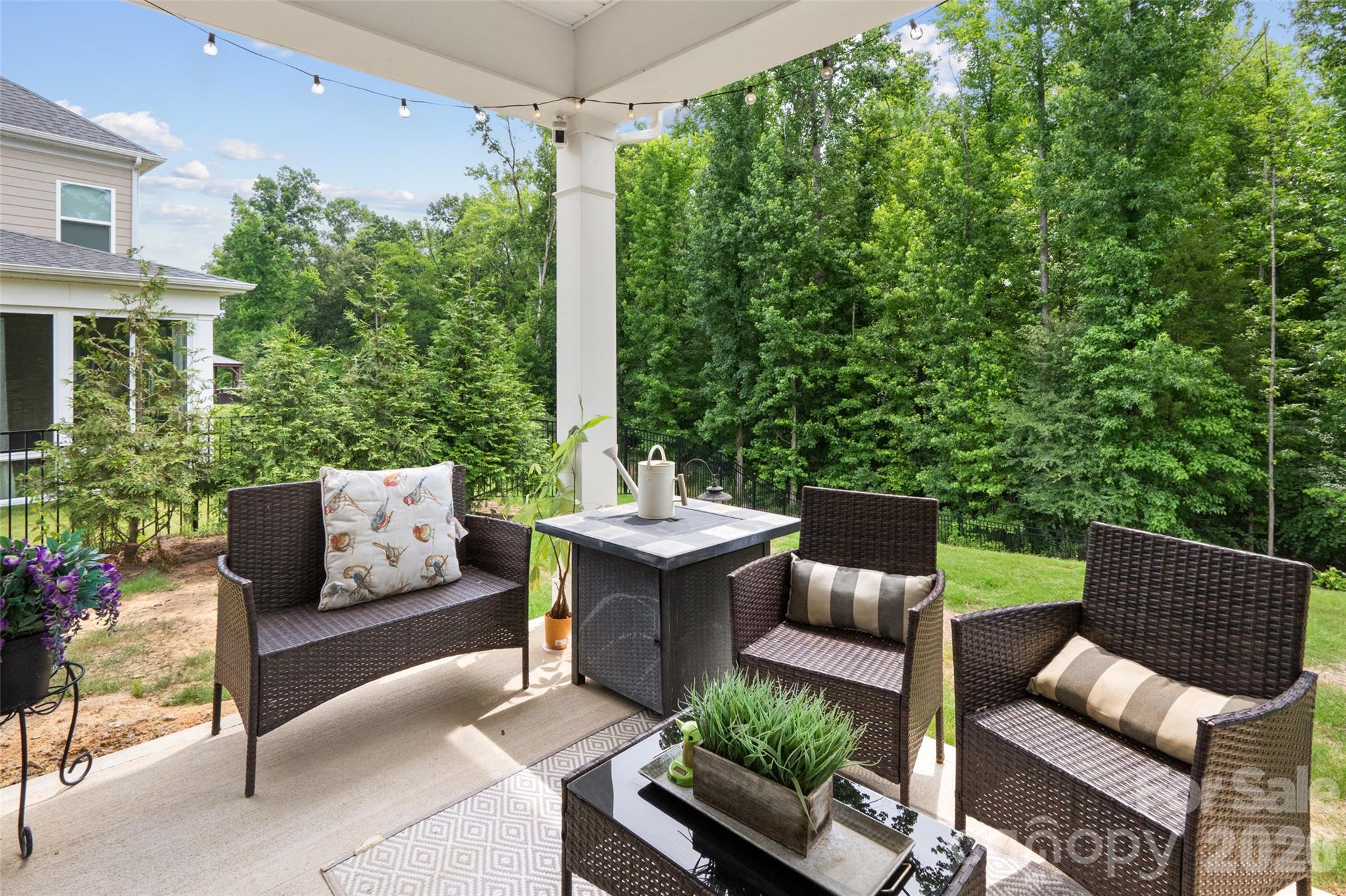 Holcomb Woods - Residential