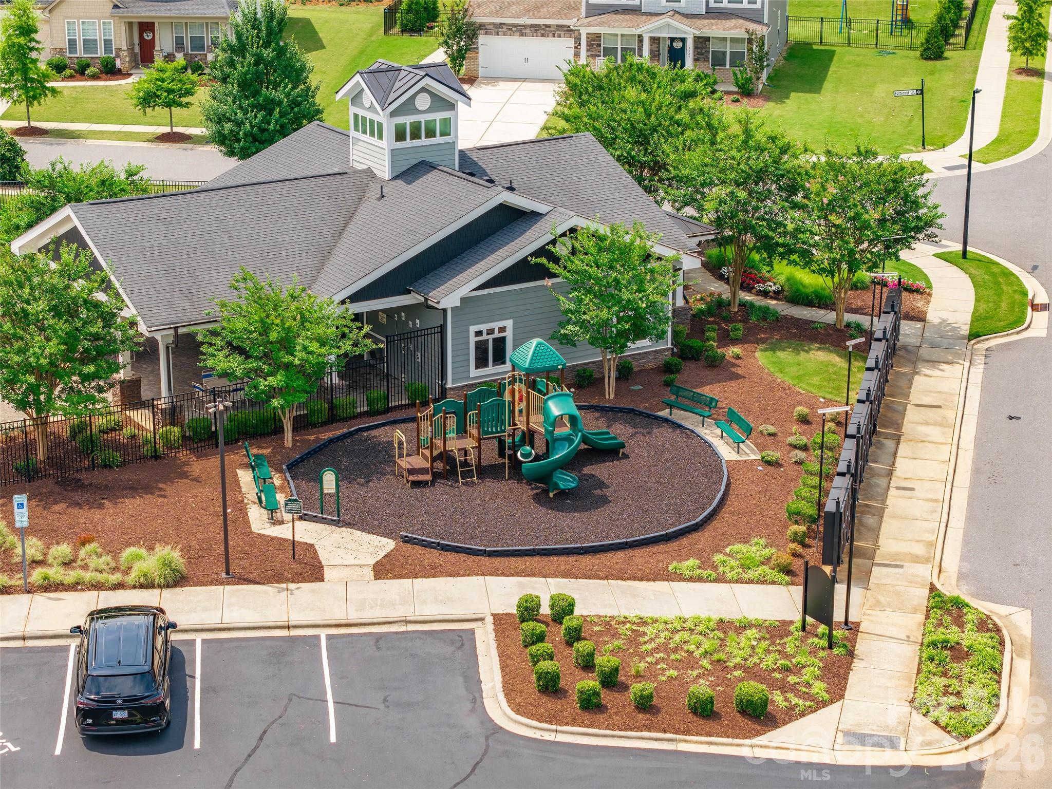 Holcomb Woods - Residential