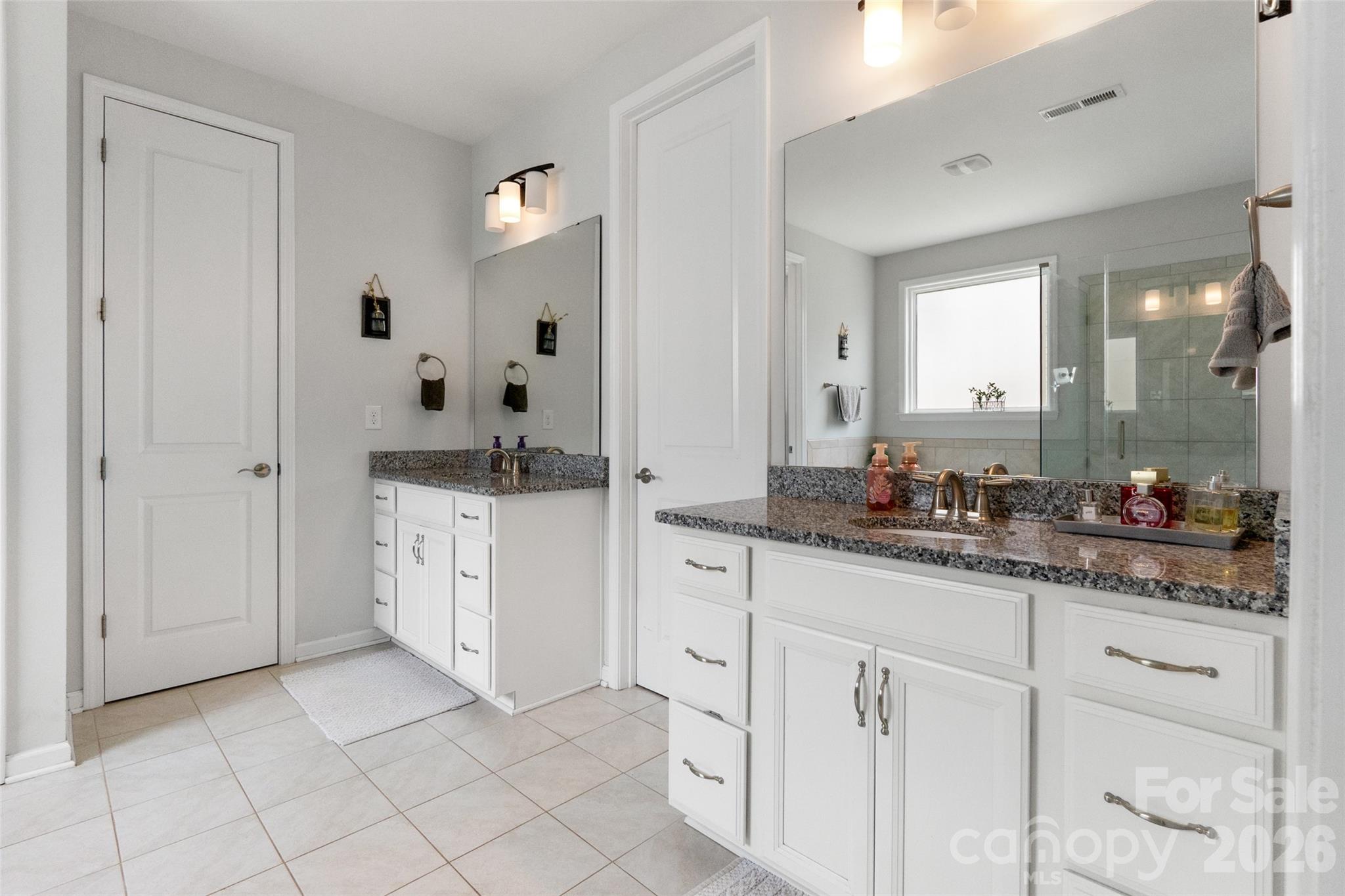 Holcomb Woods - Residential