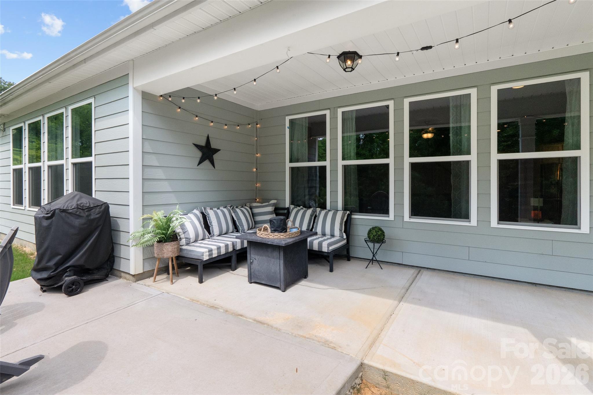 Holcomb Woods - Residential