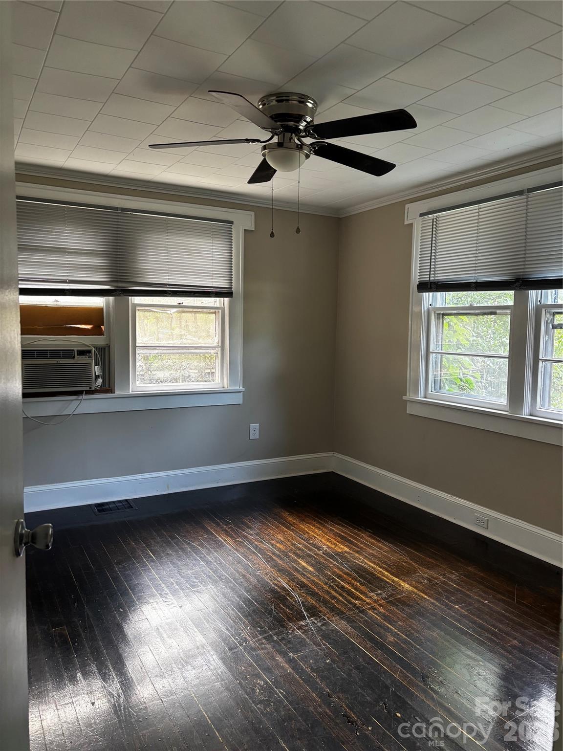 Eaman Park - Residential