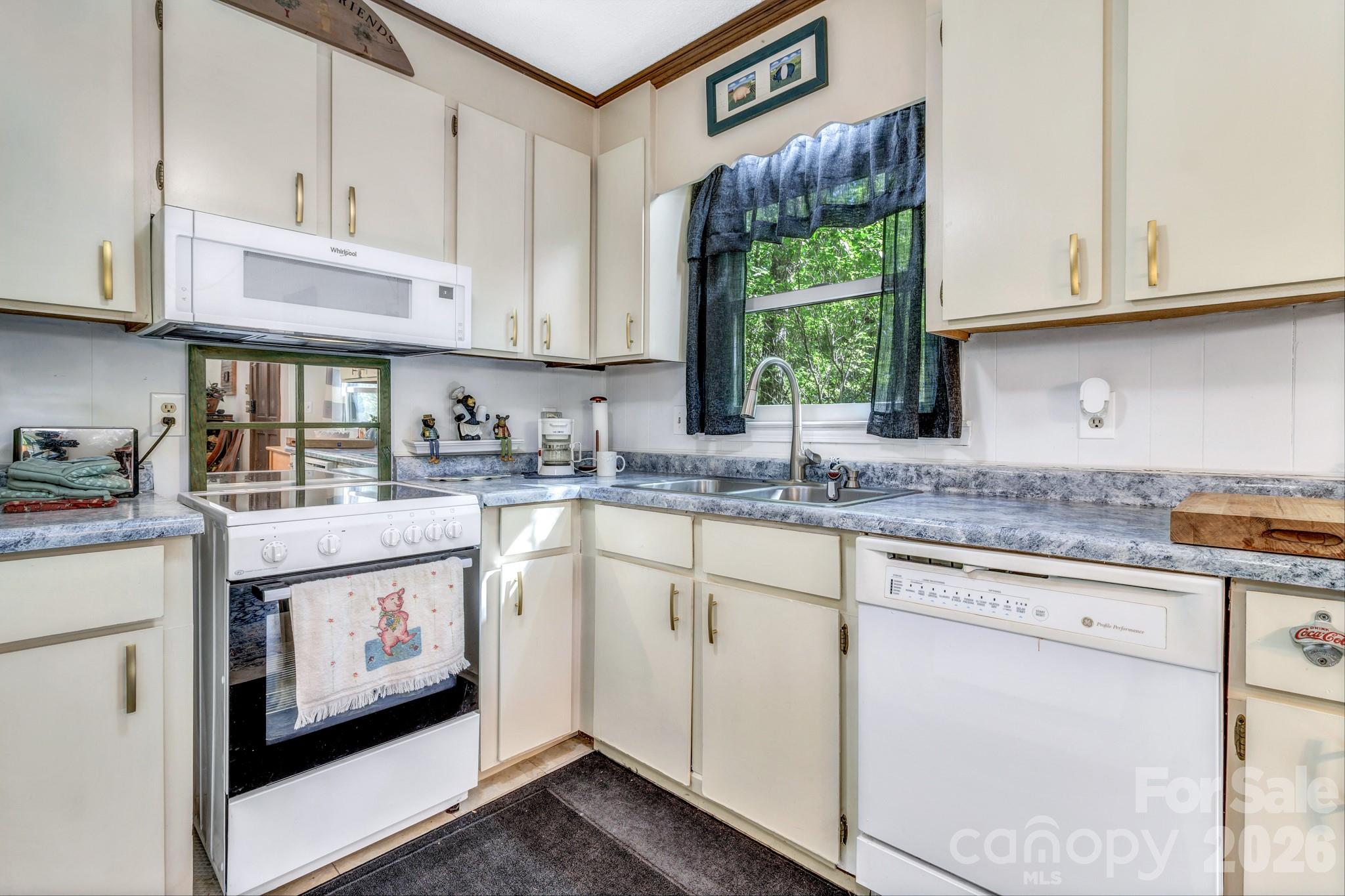 Connestee Falls - Residential